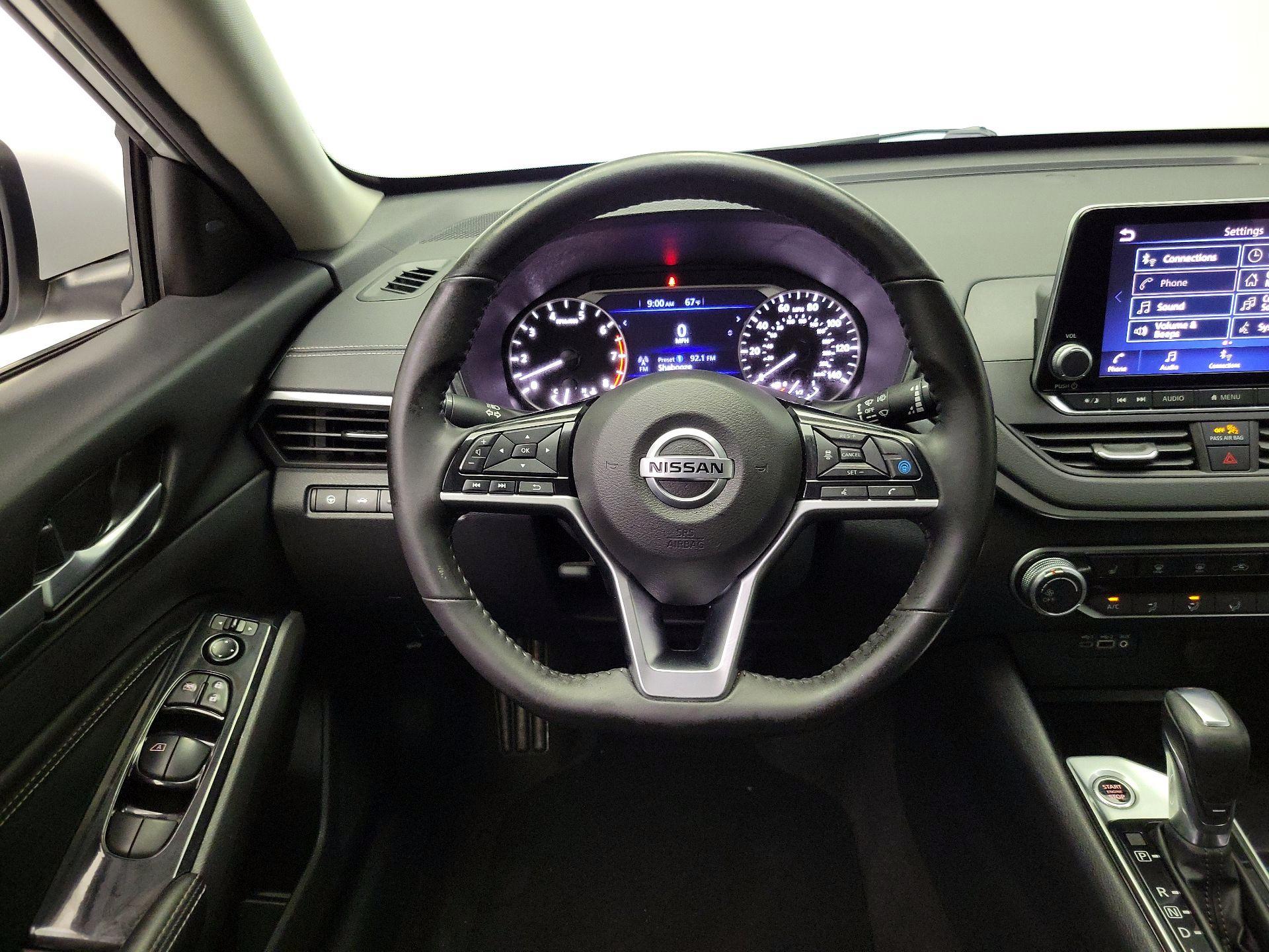 Thumbnail: 2022 Nissan Altima - 10