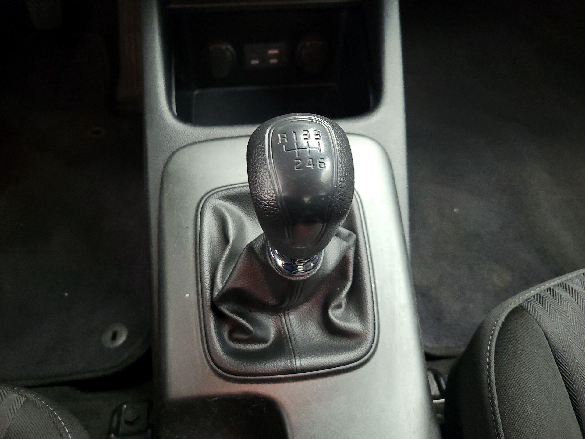 Thumbnail: 2016 Kia Forte - 15