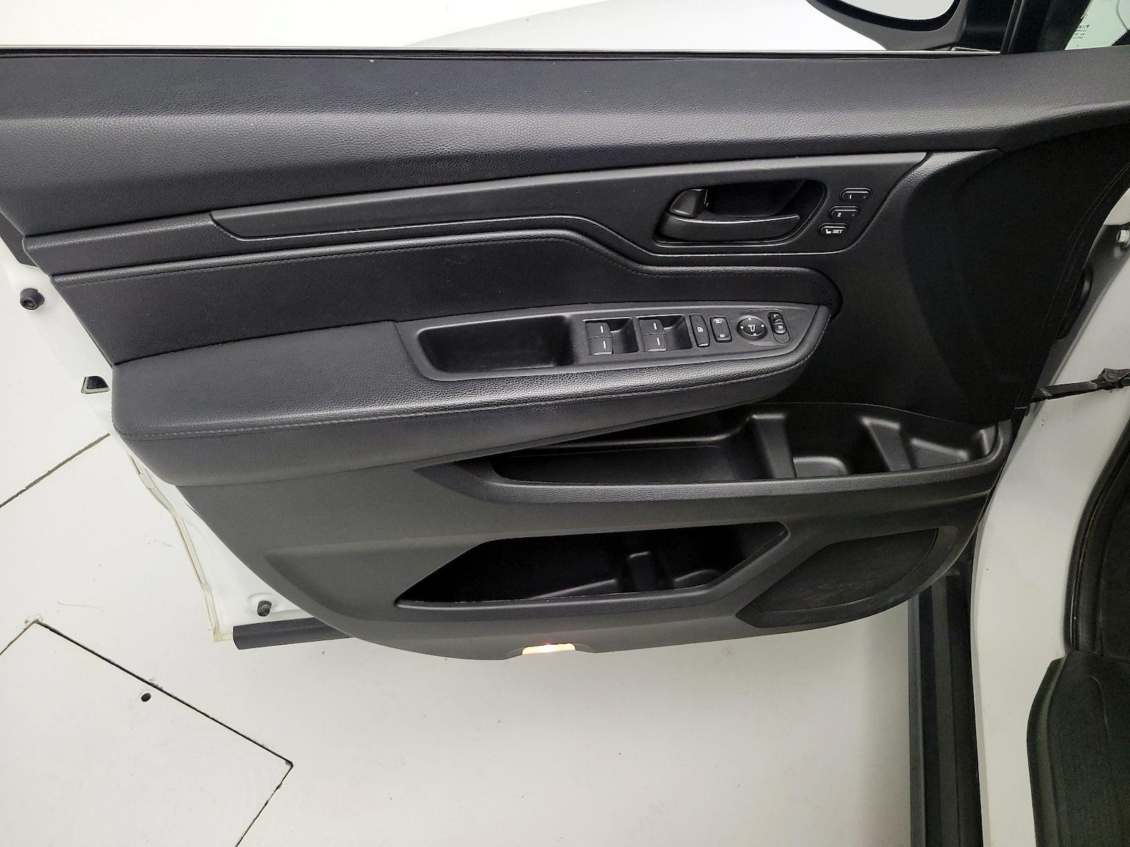 2021 Honda Odyssey EX-L - Photo 13