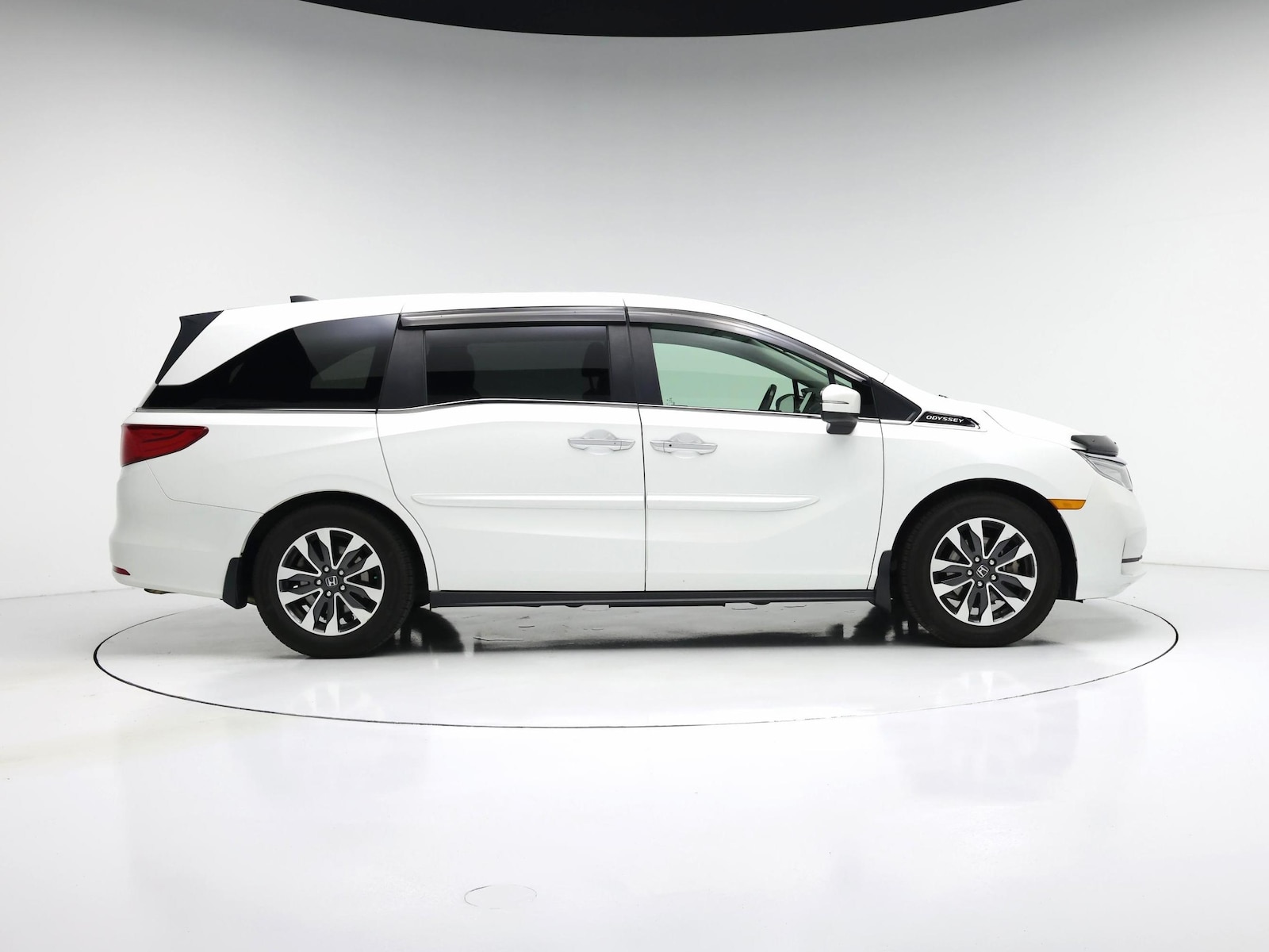 2021 Honda Odyssey EX-L - Photo 8