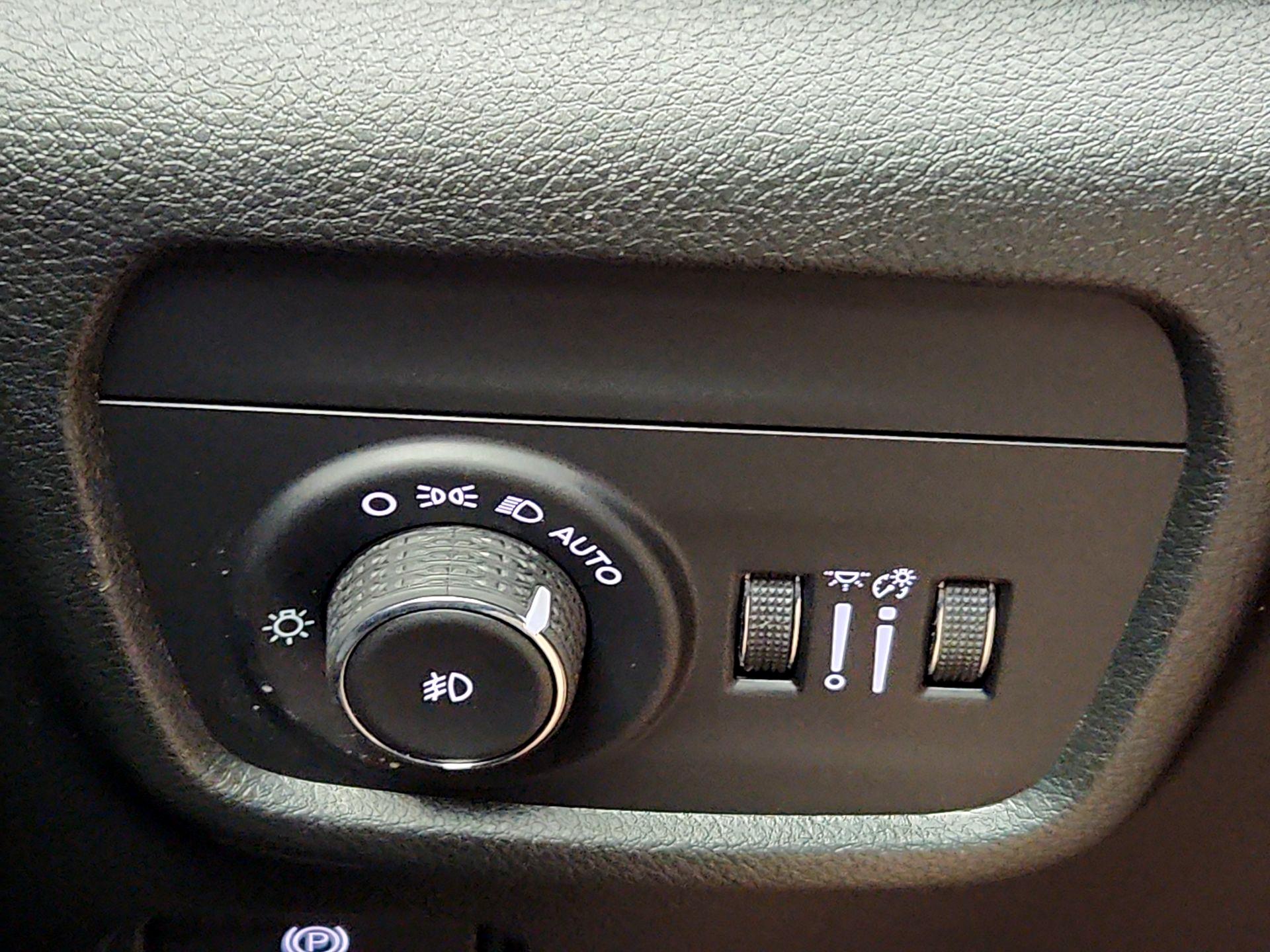 Thumbnail: 2025 Jeep Grand Cherokee - 11