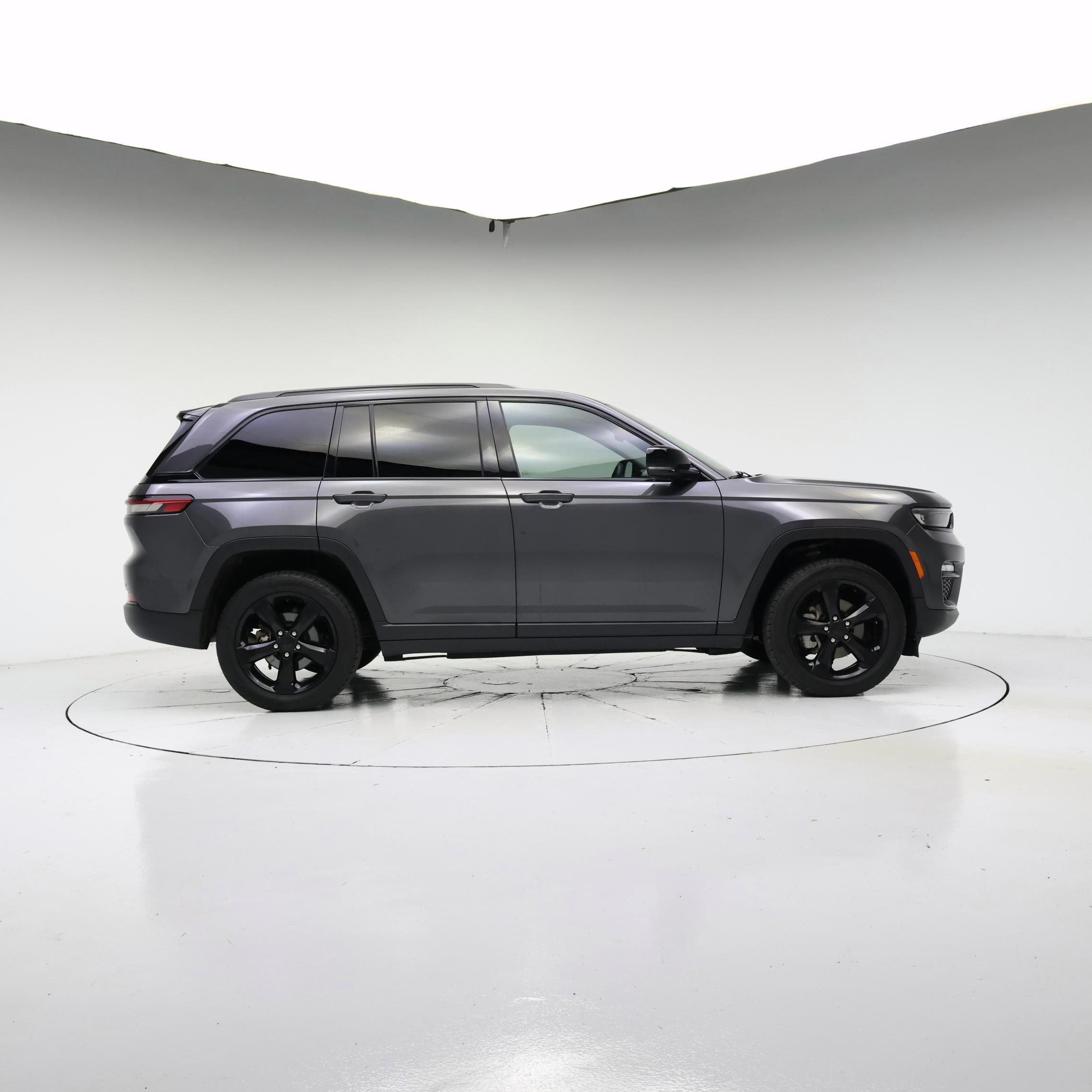 Thumbnail: 2023 Jeep Grand Cherokee - 7