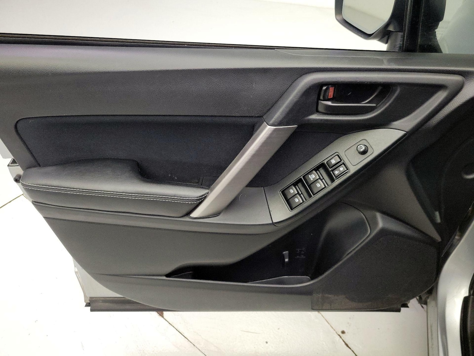 2016 Subaru Forester i - Photo 13