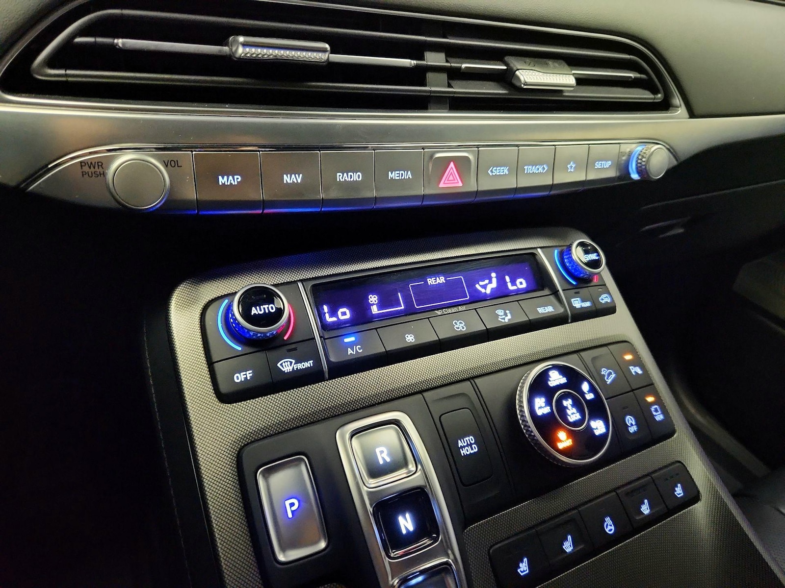 2020 Hyundai Palisade Limited - Photo 18