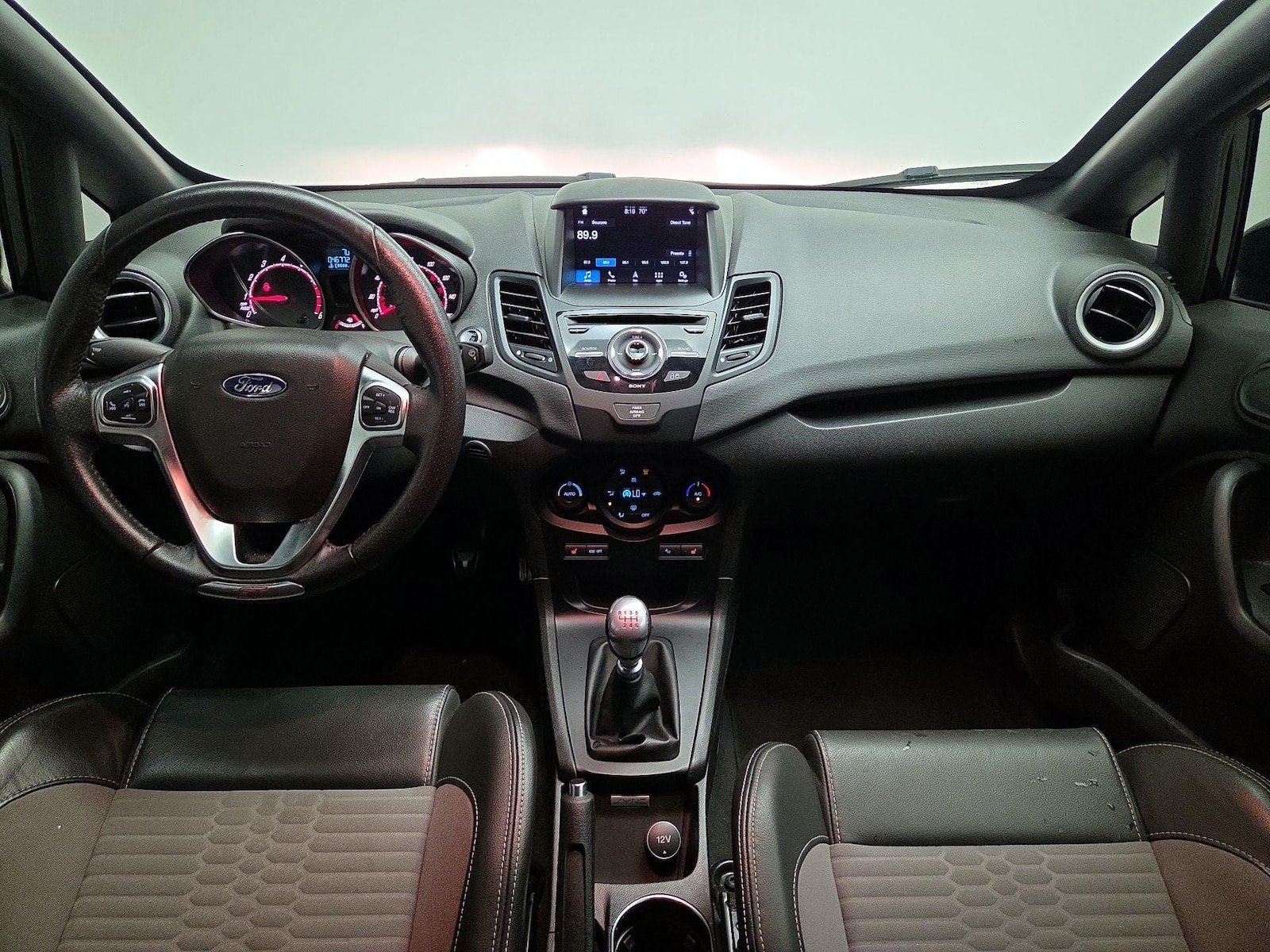 Apple CarPlay® & Android Auto™