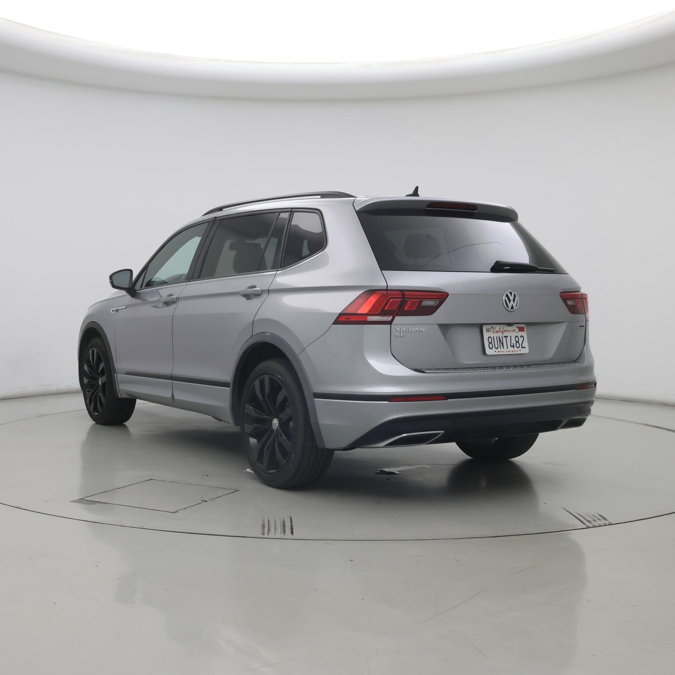 Thumbnail: 2021 Volkswagen Tiguan - 2