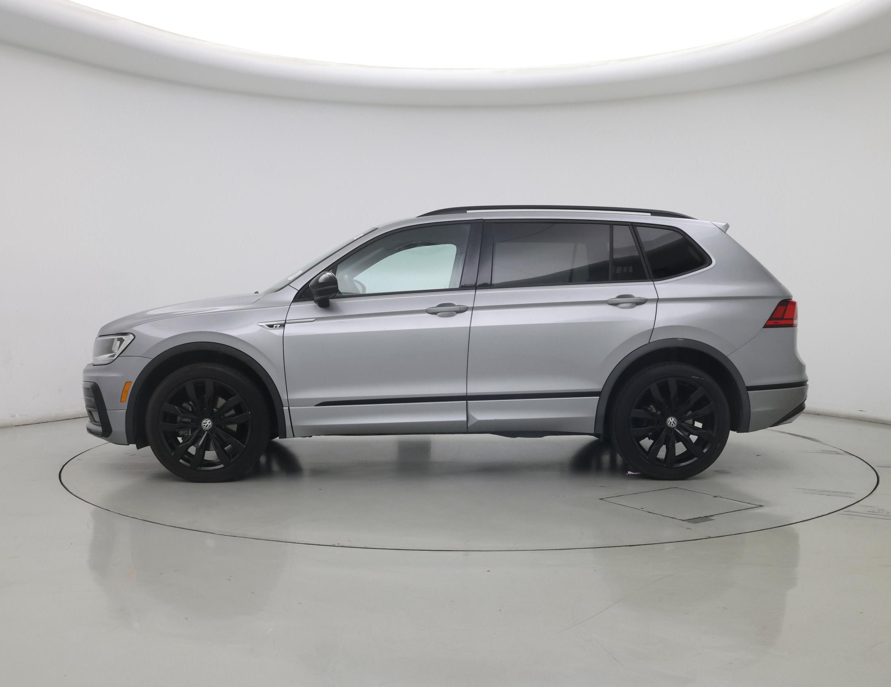 Thumbnail: 2021 Volkswagen Tiguan - 3