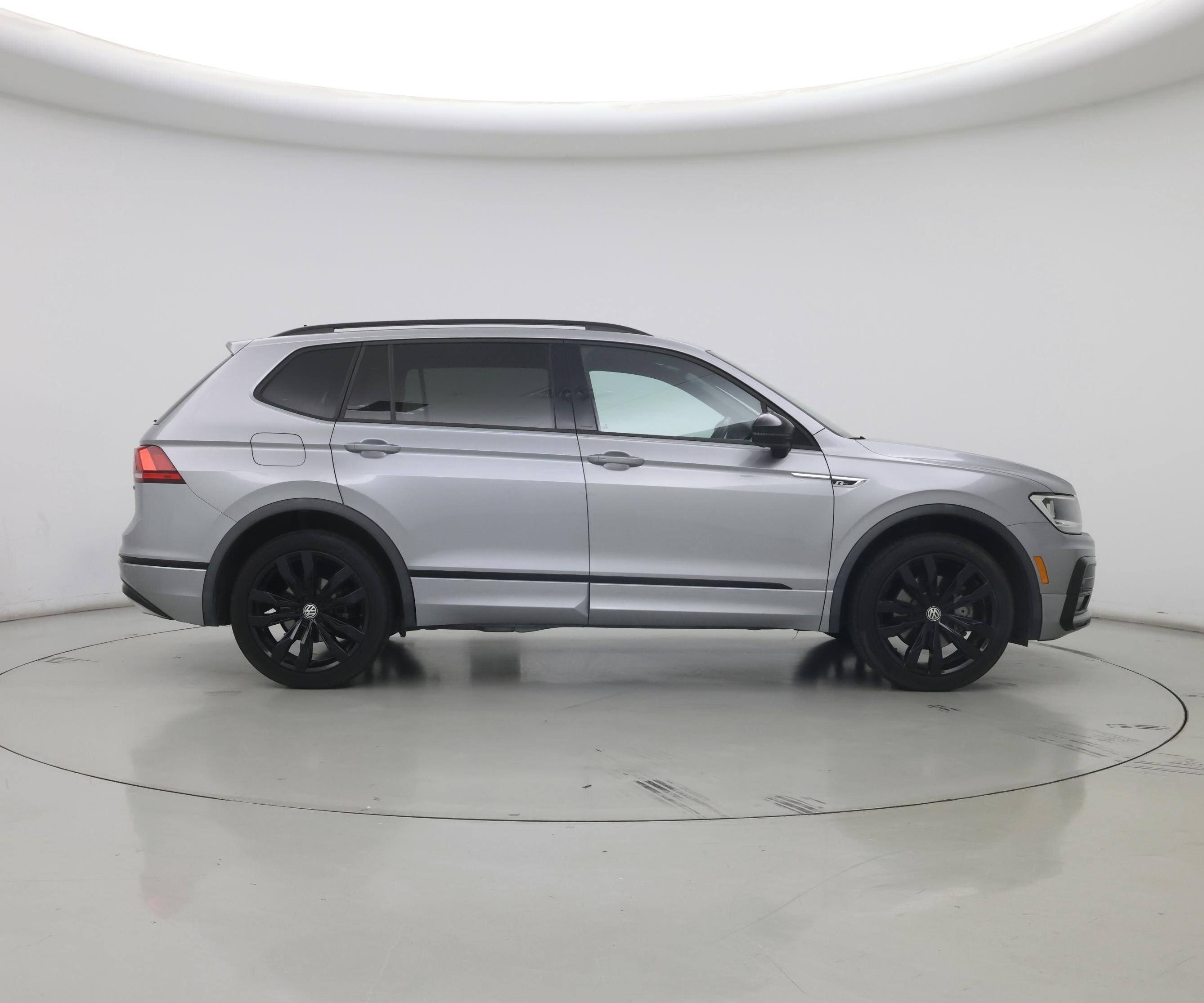 Thumbnail: 2021 Volkswagen Tiguan - 7