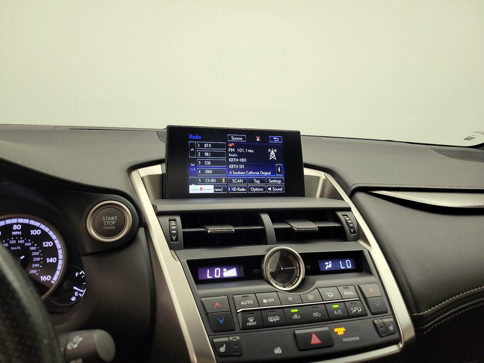 2017 Lexus NX F Sport - Photo 17
