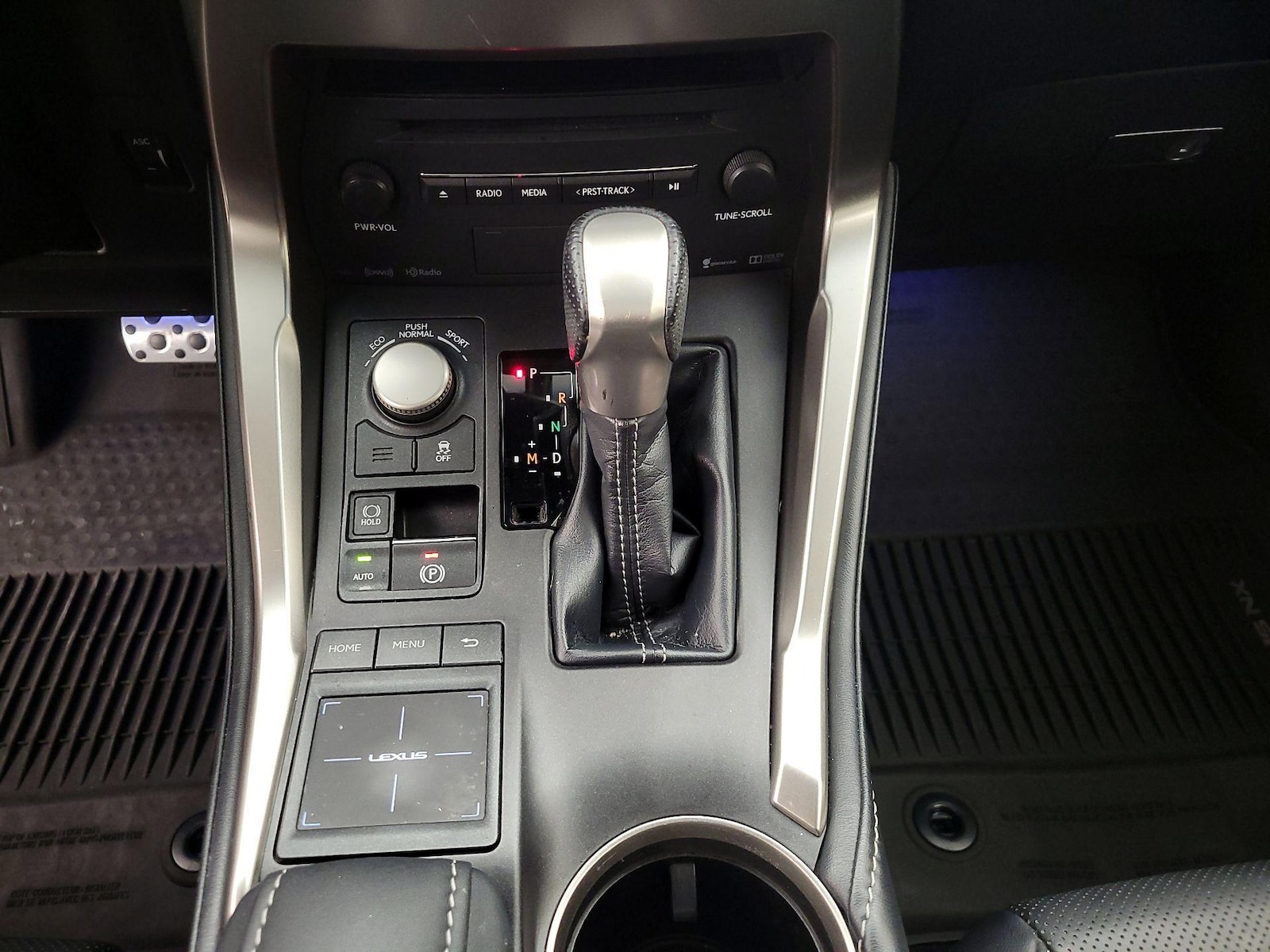 2017 Lexus NX F Sport - Photo 19
