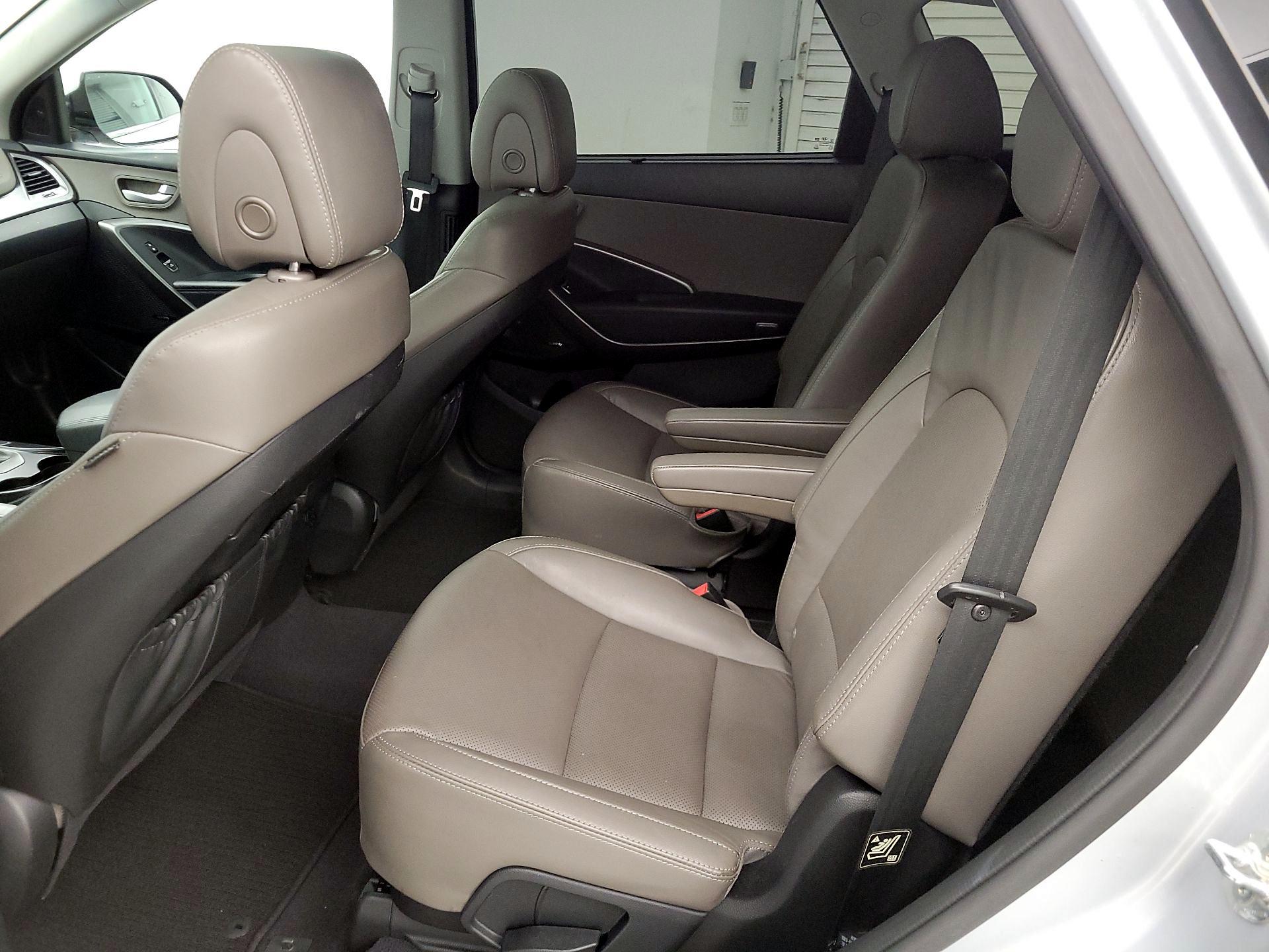 Thumbnail: 2015 Hyundai Santa Fe - 20