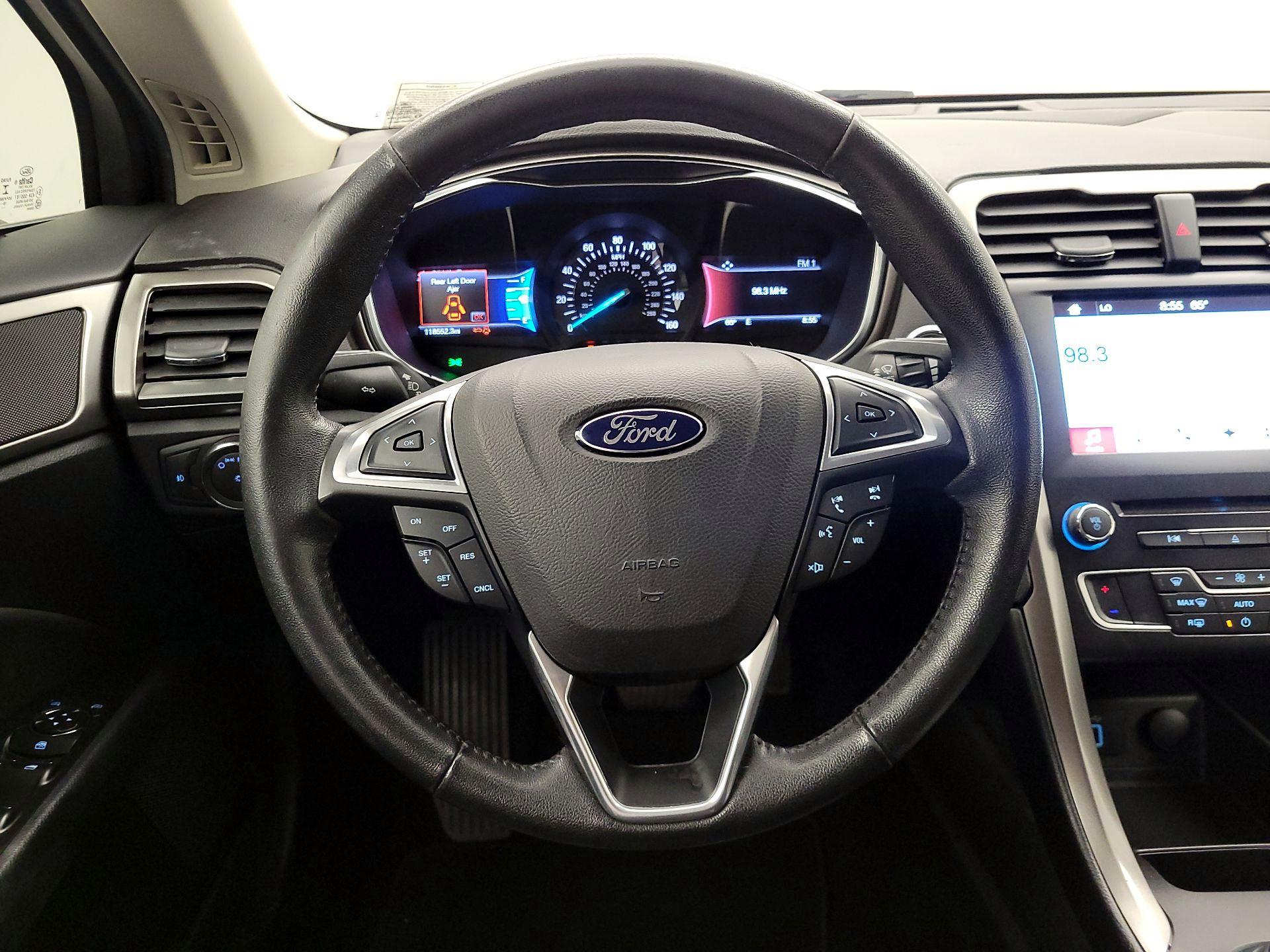 Thumbnail: 2017 Ford Fusion - 10