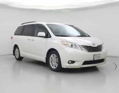 2017 Toyota Sienna XLE
