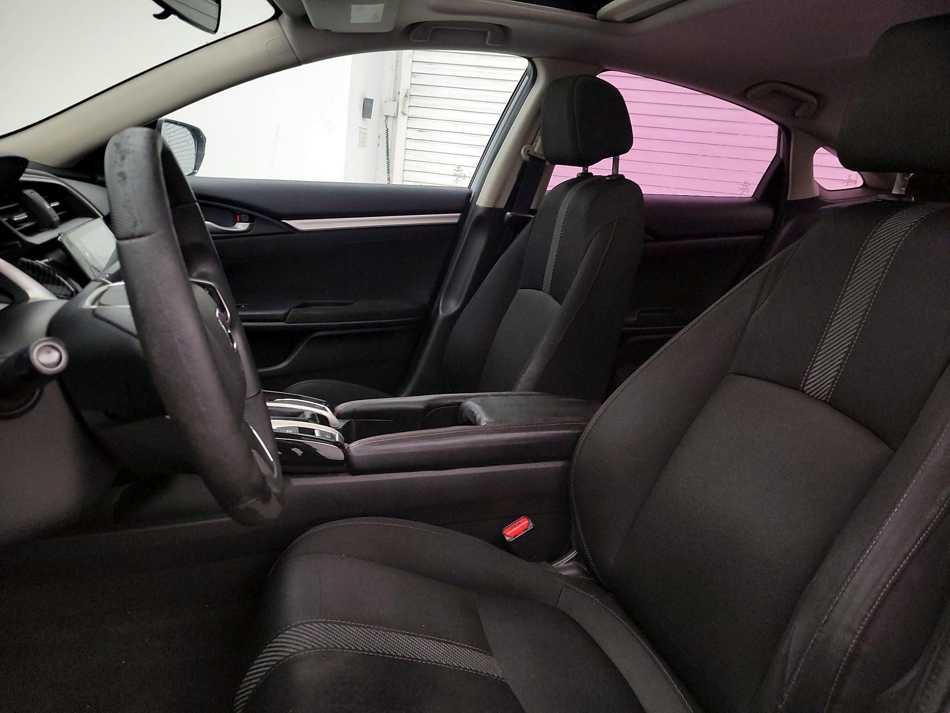 Thumbnail: 2016 Honda Civic - 11