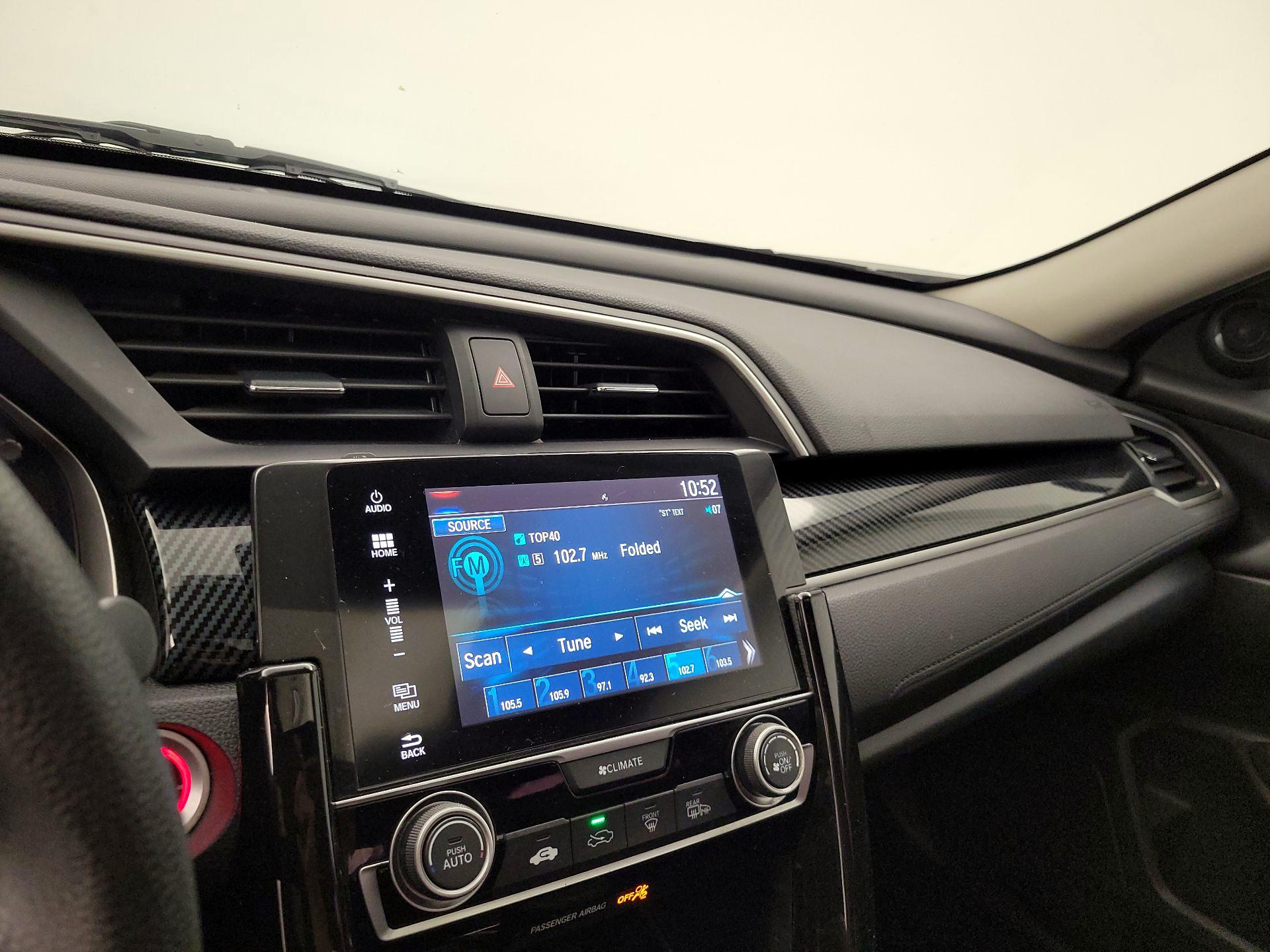 Thumbnail: 2016 Honda Civic - 15