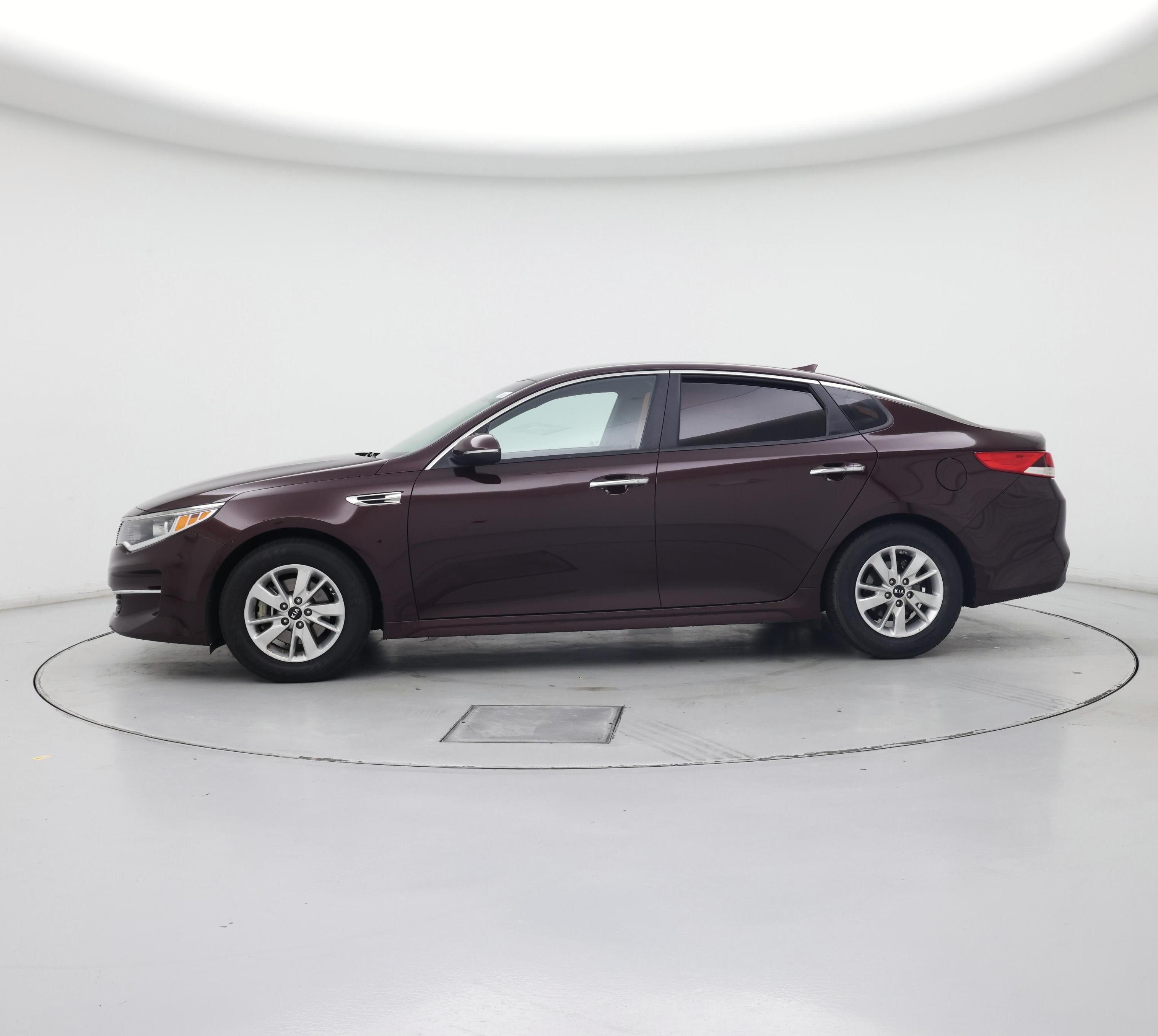 Thumbnail: 2018 Kia Optima - 3