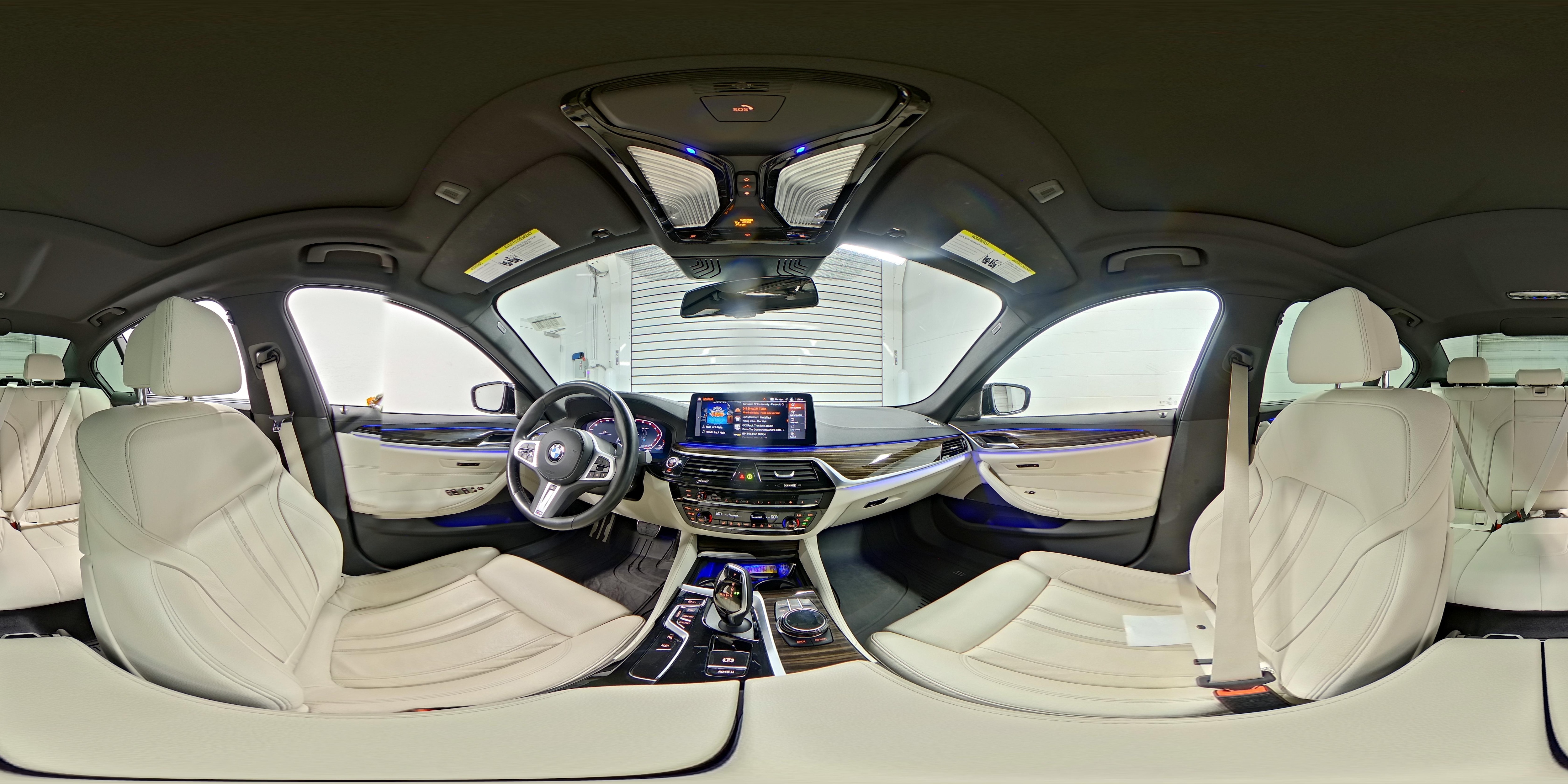 2023 BMW 5 Series M550i - Photo 20