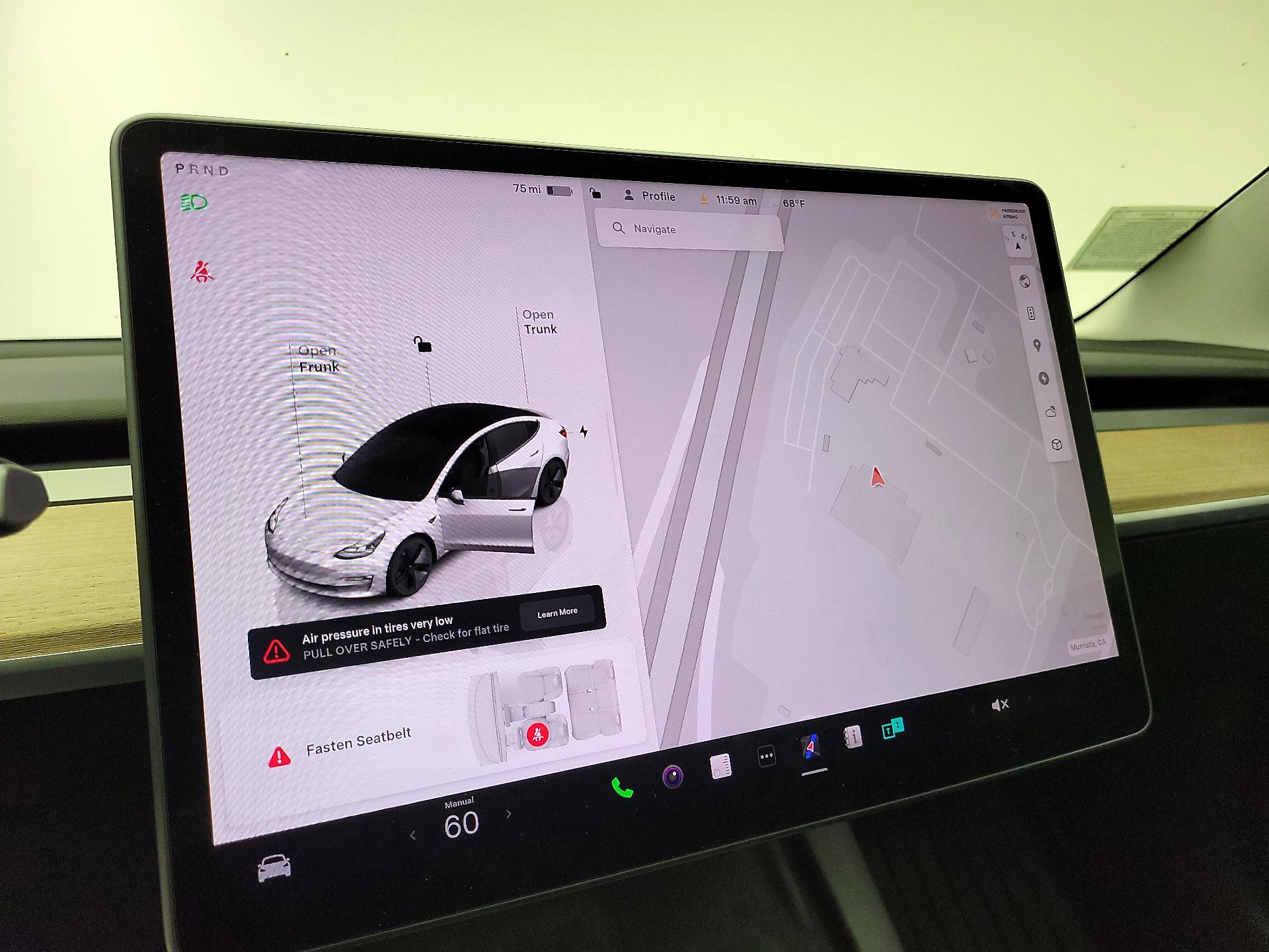 Thumbnail: 2022 Tesla Model 3 - 11