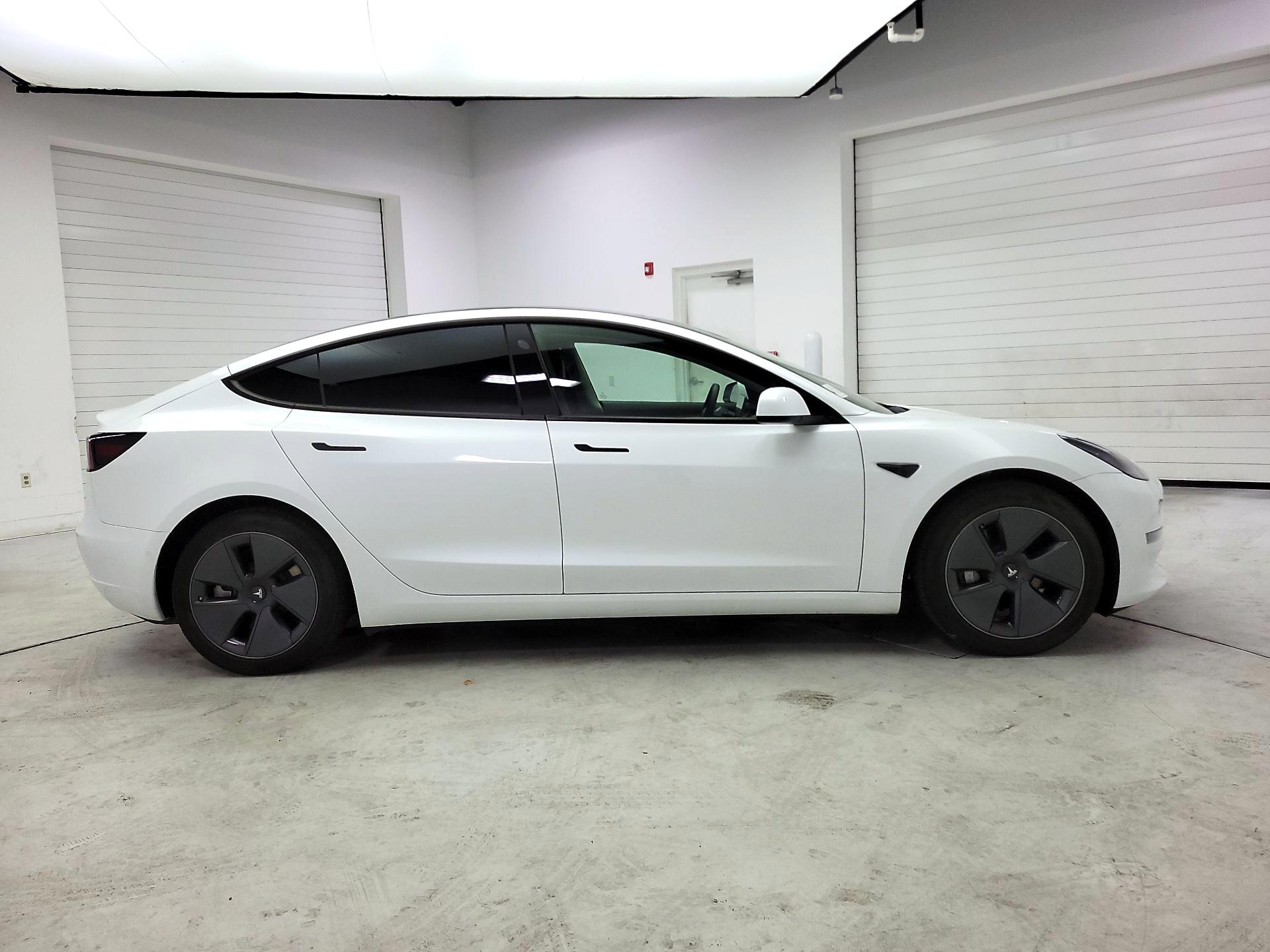 Thumbnail: 2022 Tesla Model 3 - 4