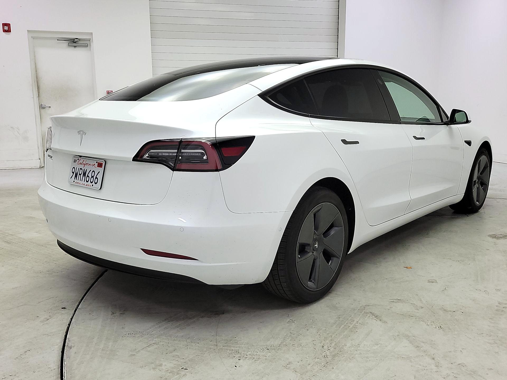 Thumbnail: 2022 Tesla Model 3 - 5
