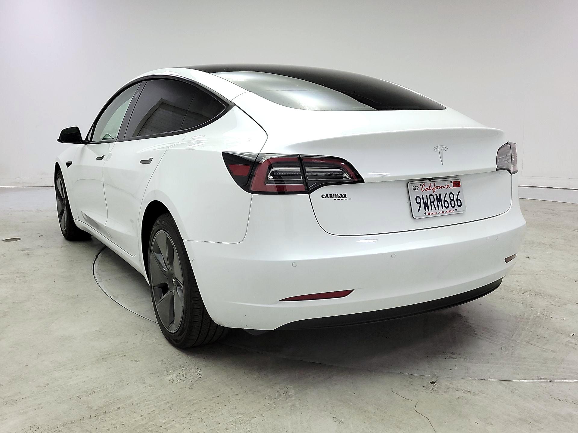 Thumbnail: 2022 Tesla Model 3 - 7