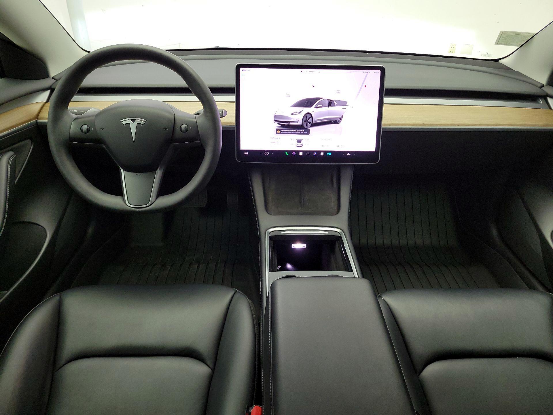 Thumbnail: 2022 Tesla Model 3 - 8
