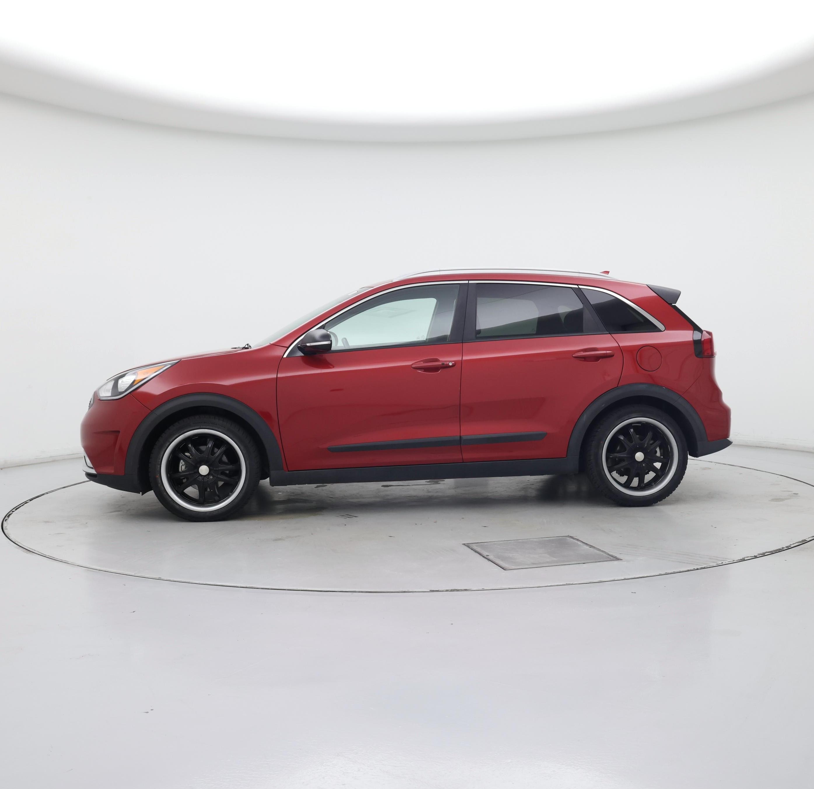 Thumbnail: 2019 Kia Niro - 3