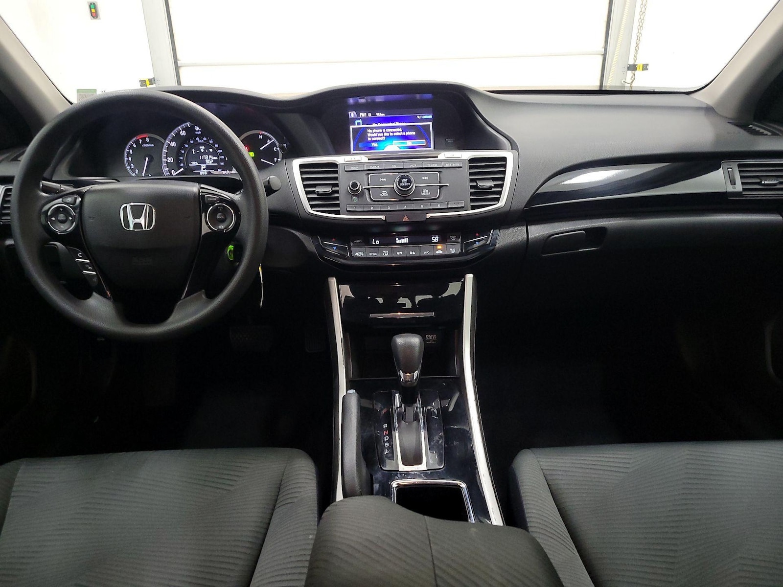 2017 Honda Accord LX - Photo 10