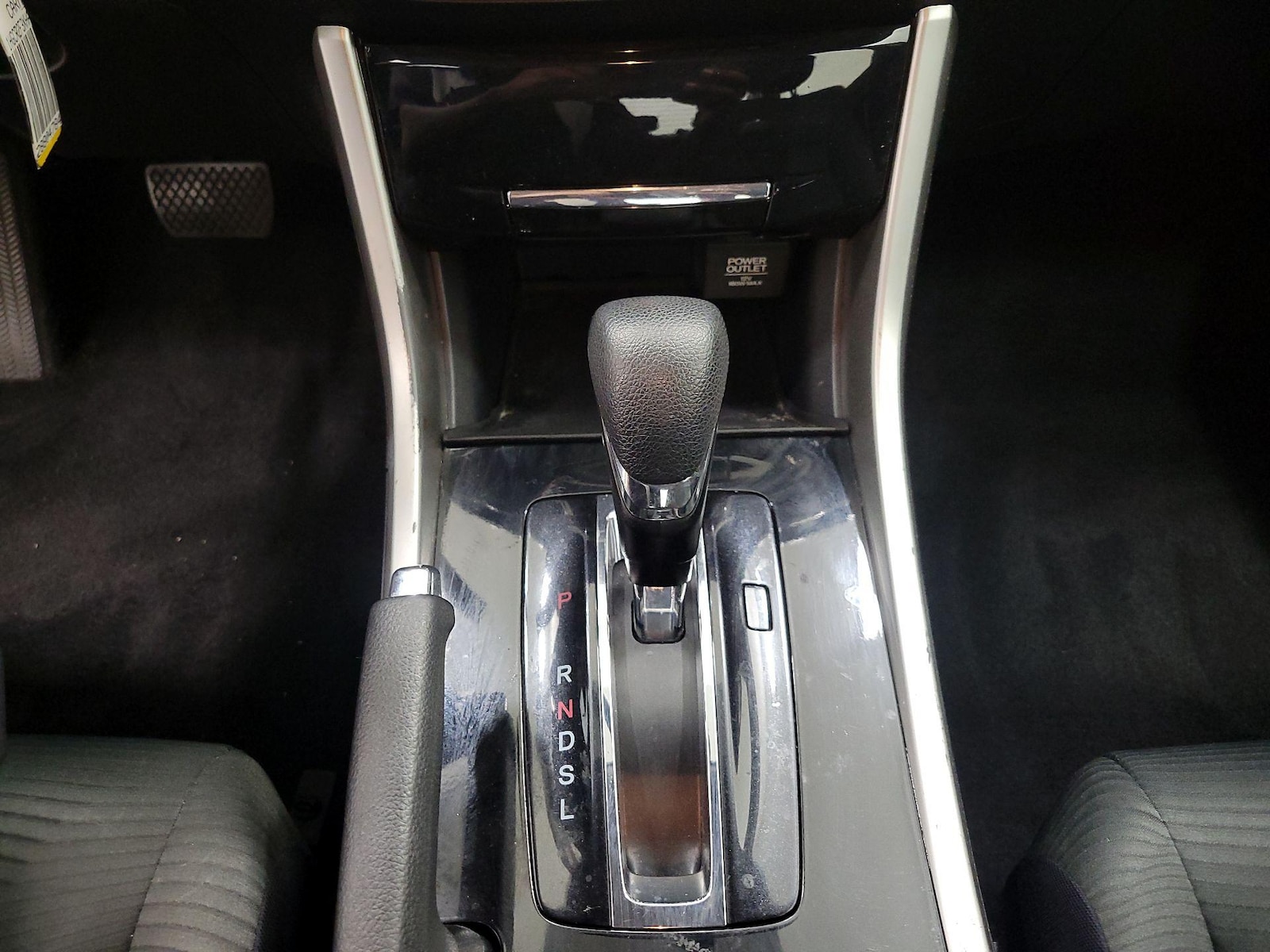 2017 Honda Accord LX - Photo 18