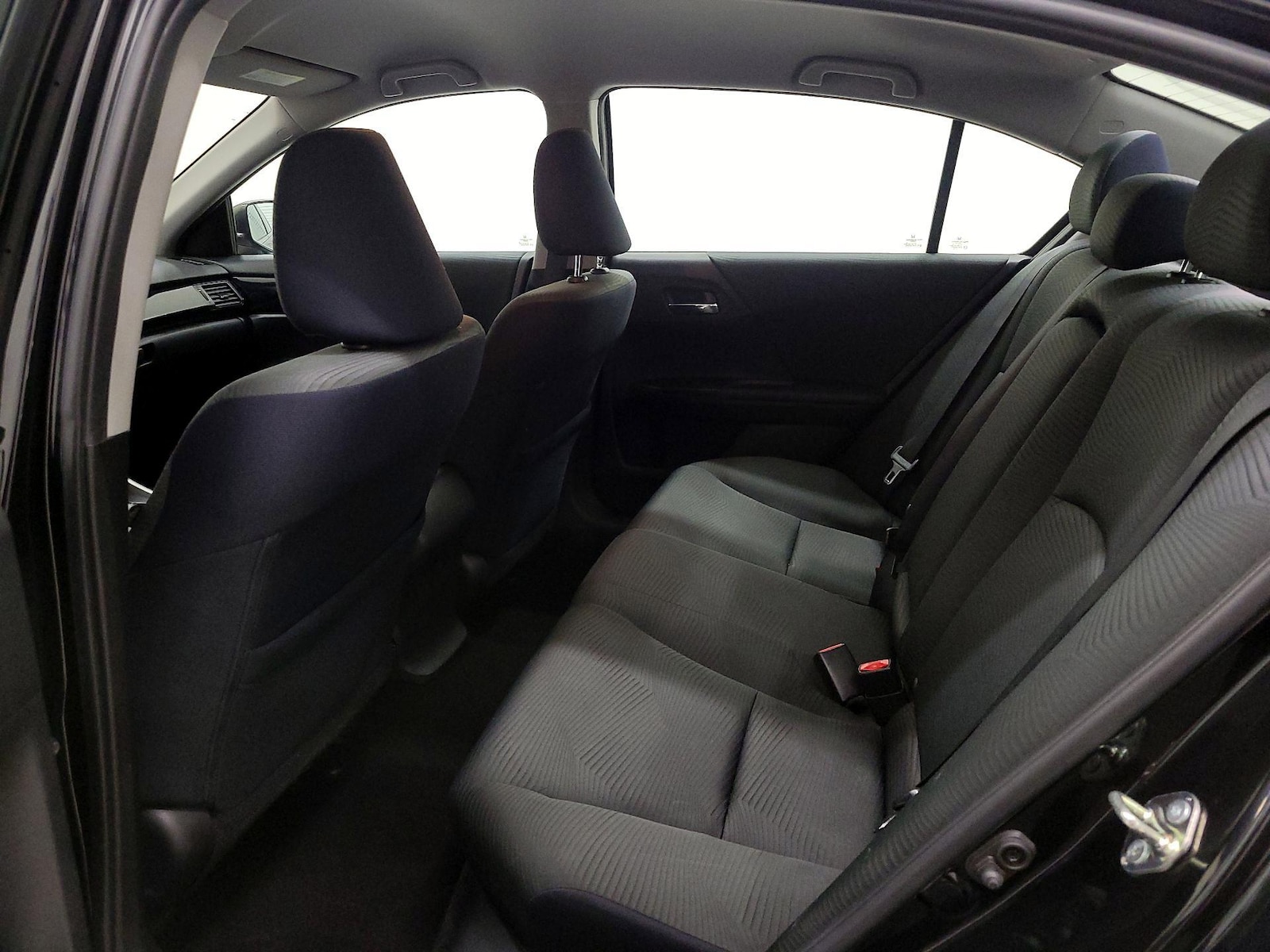 2017 Honda Accord LX - Photo 19
