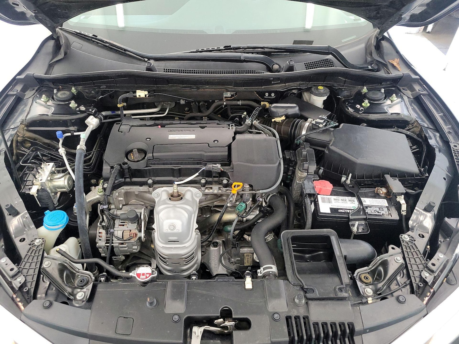 2017 Honda Accord LX - Photo 21