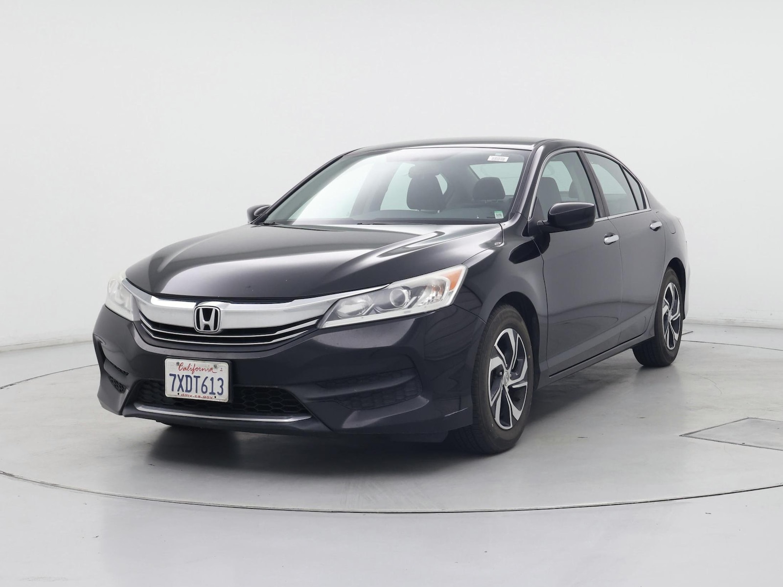 2017 Honda Accord LX - Photo 5