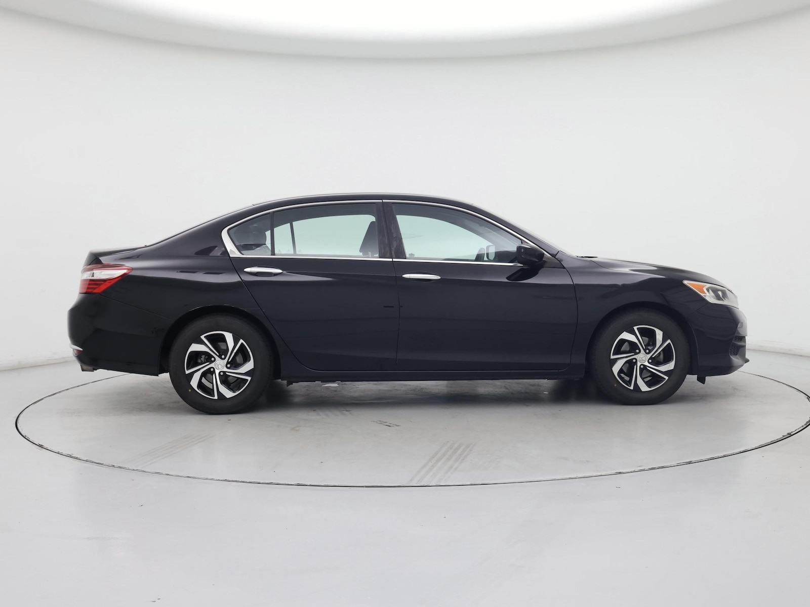 2017 Honda Accord LX - Photo 8