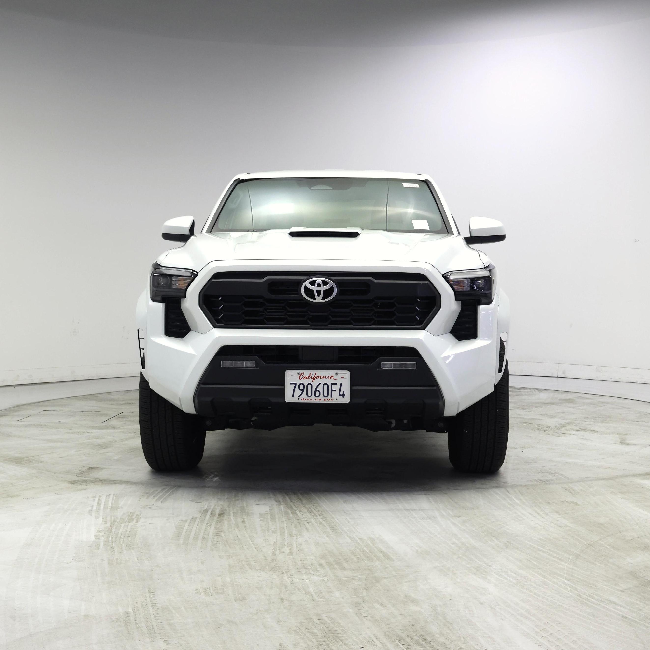 Thumbnail: 2025 Toyota Tacoma - 5