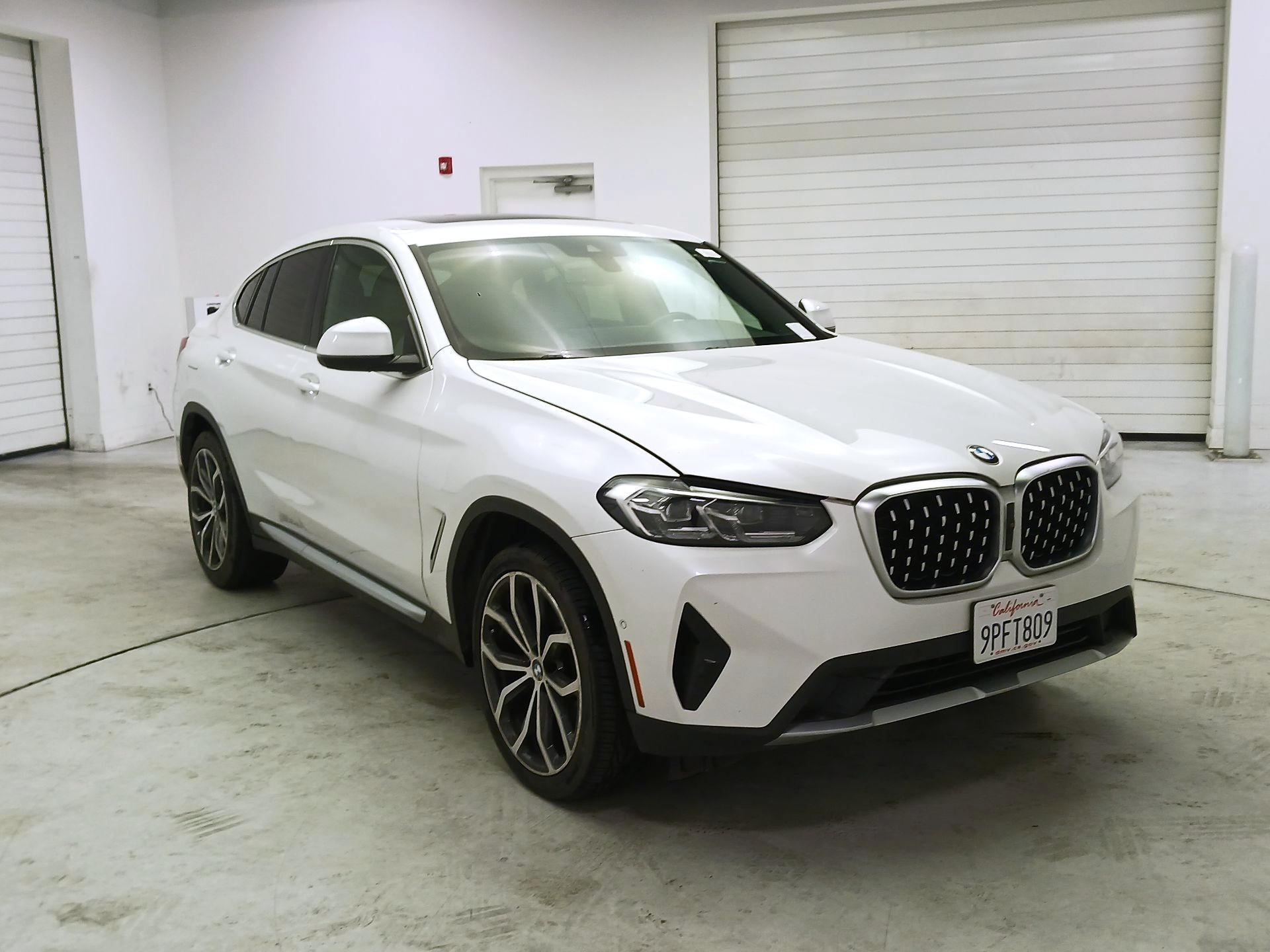 Thumbnail: 2022 BMW X4 - 1