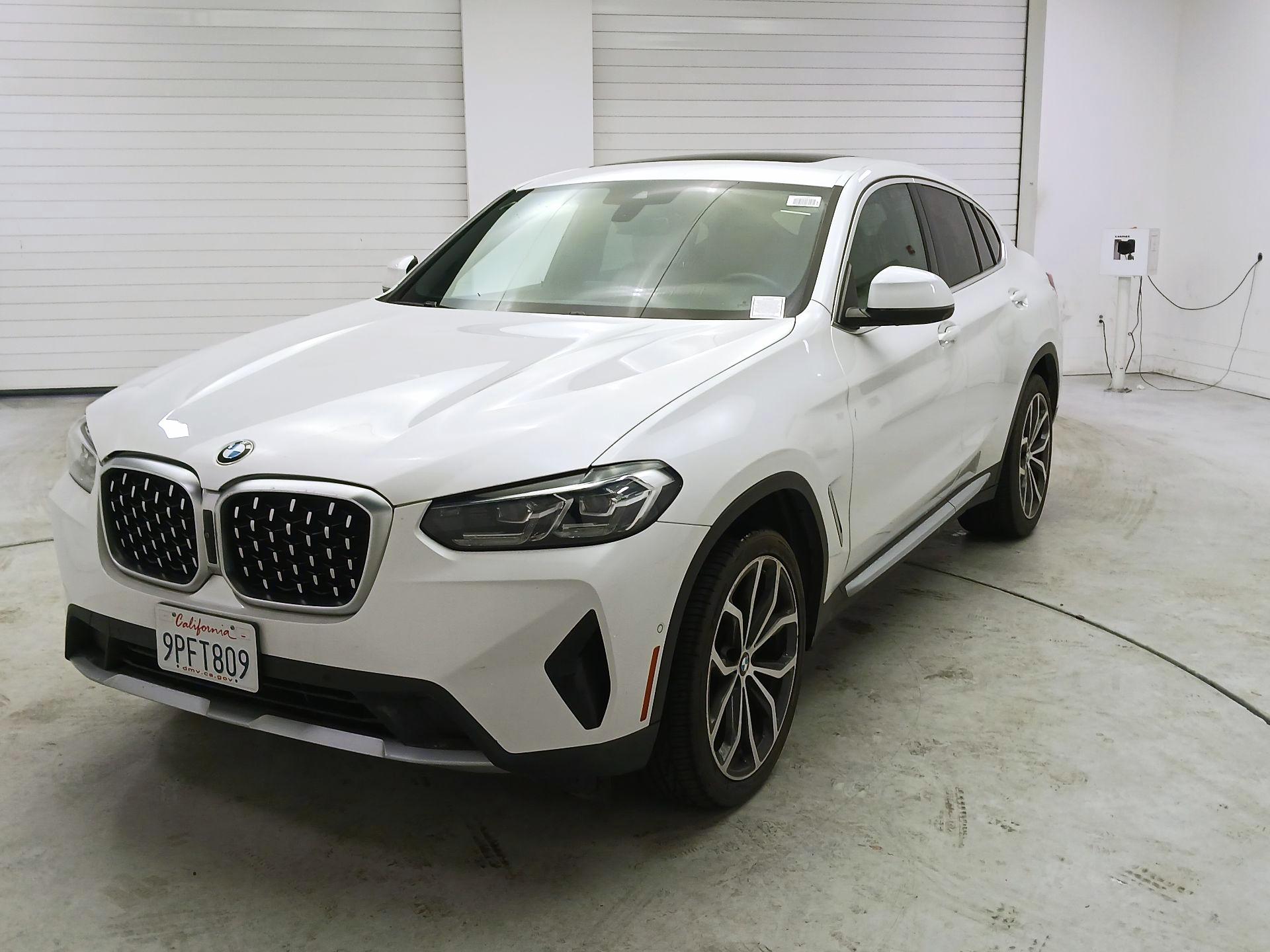 Thumbnail: 2022 BMW X4 - 3