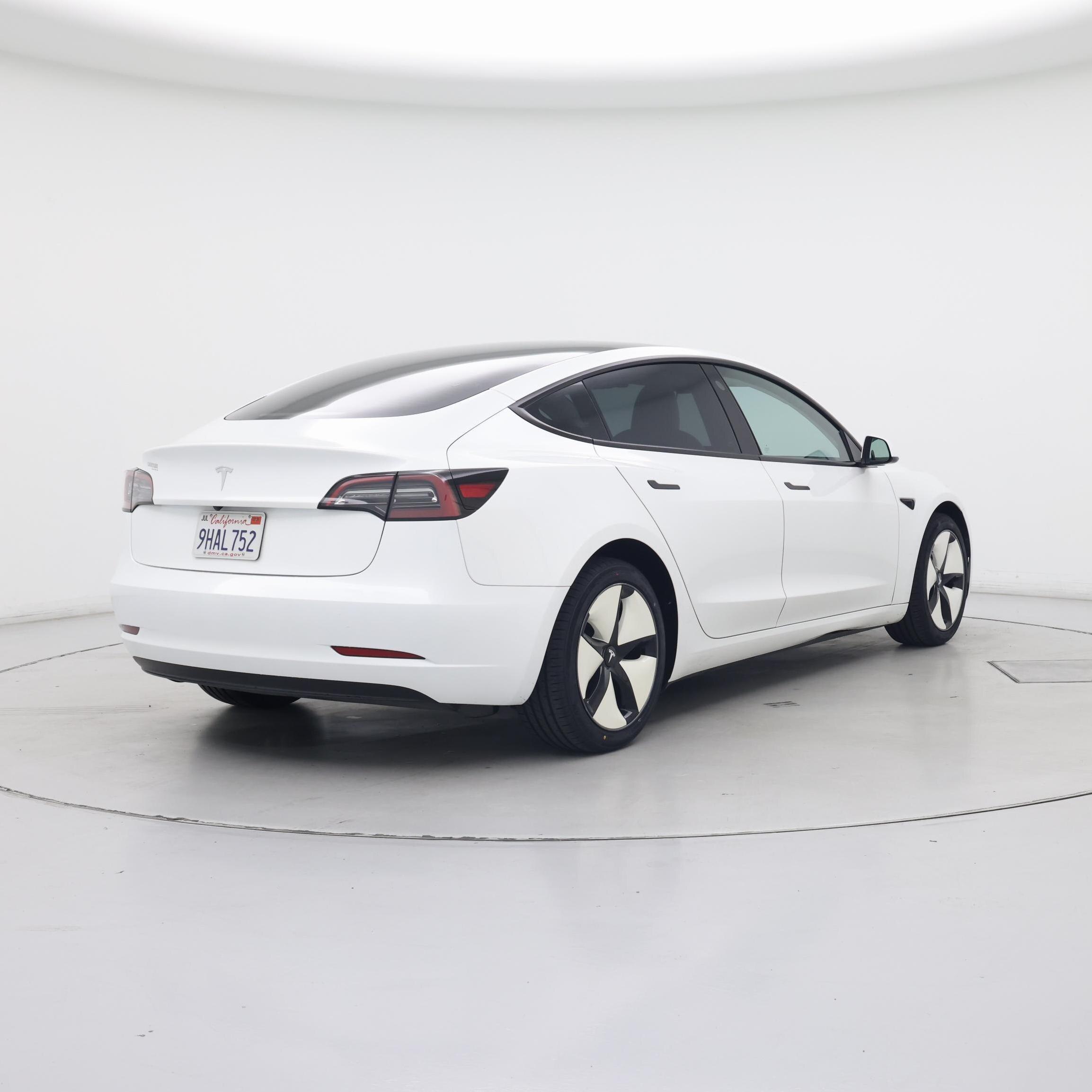 Thumbnail: 2023 Tesla Model 3 - 8