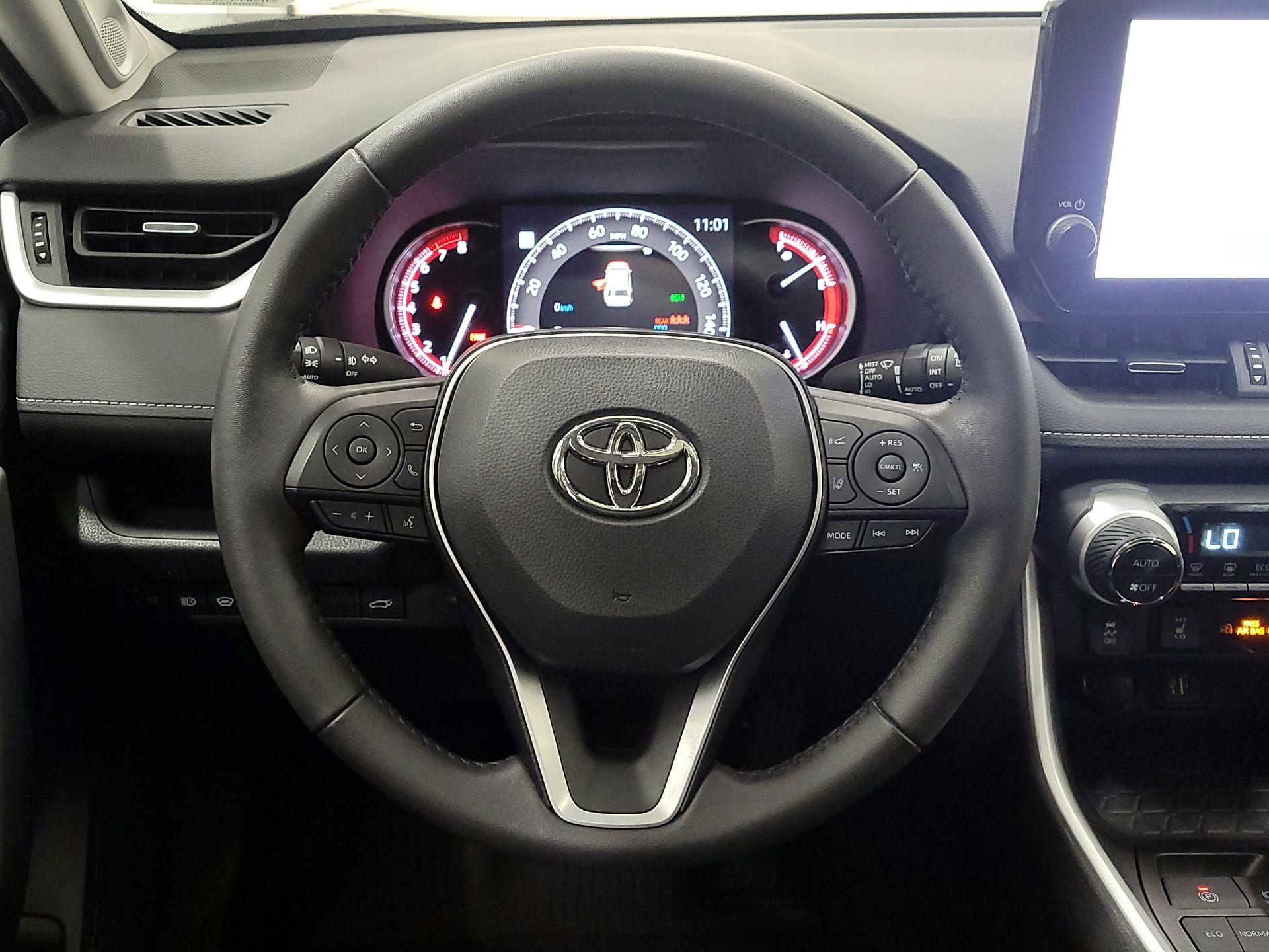 Thumbnail: 2023 Toyota RAV4 - 10