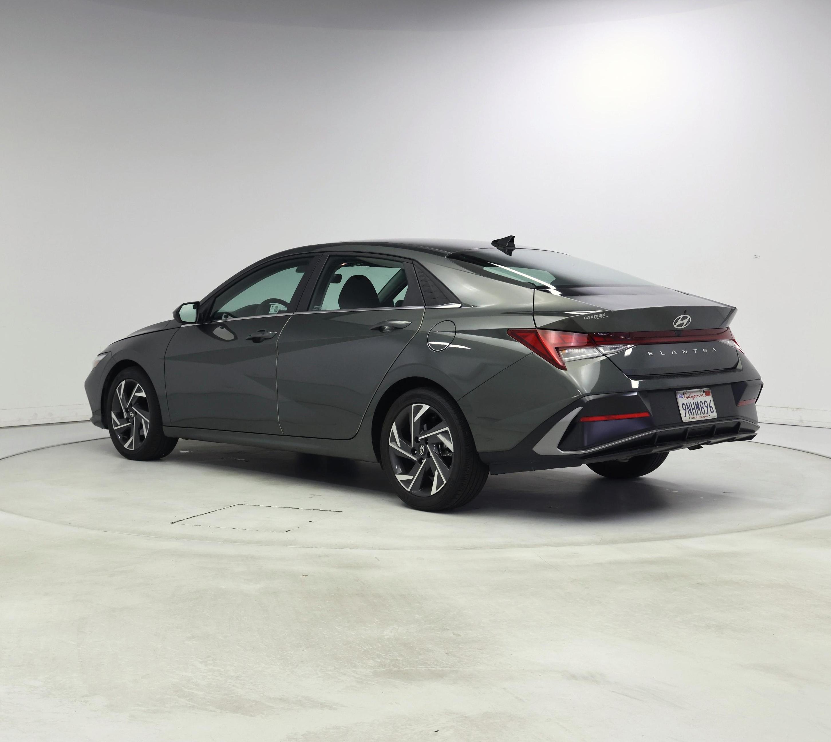 Thumbnail: 2024 Hyundai Elantra - 2