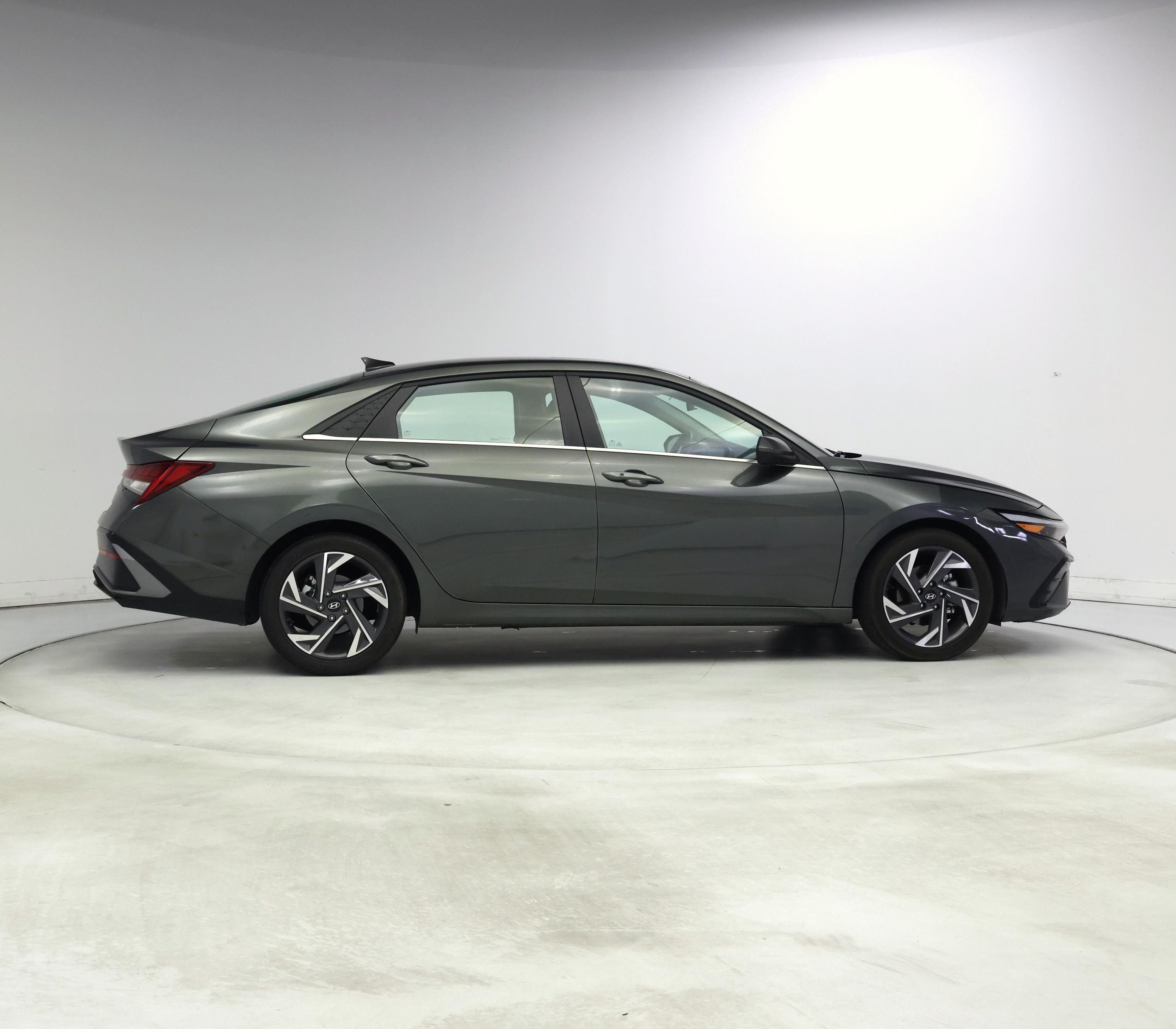 Thumbnail: 2024 Hyundai Elantra - 7