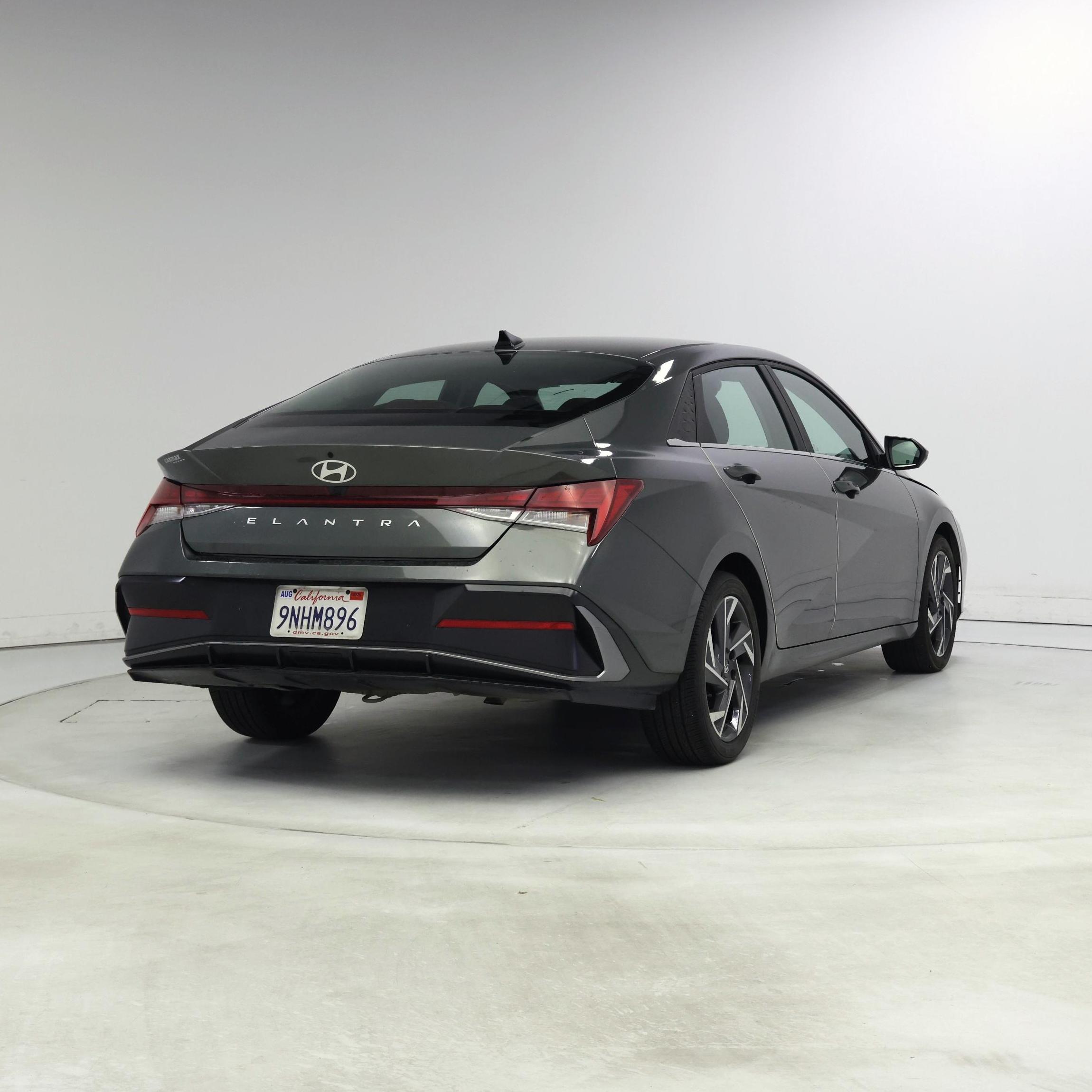 Thumbnail: 2024 Hyundai Elantra - 8