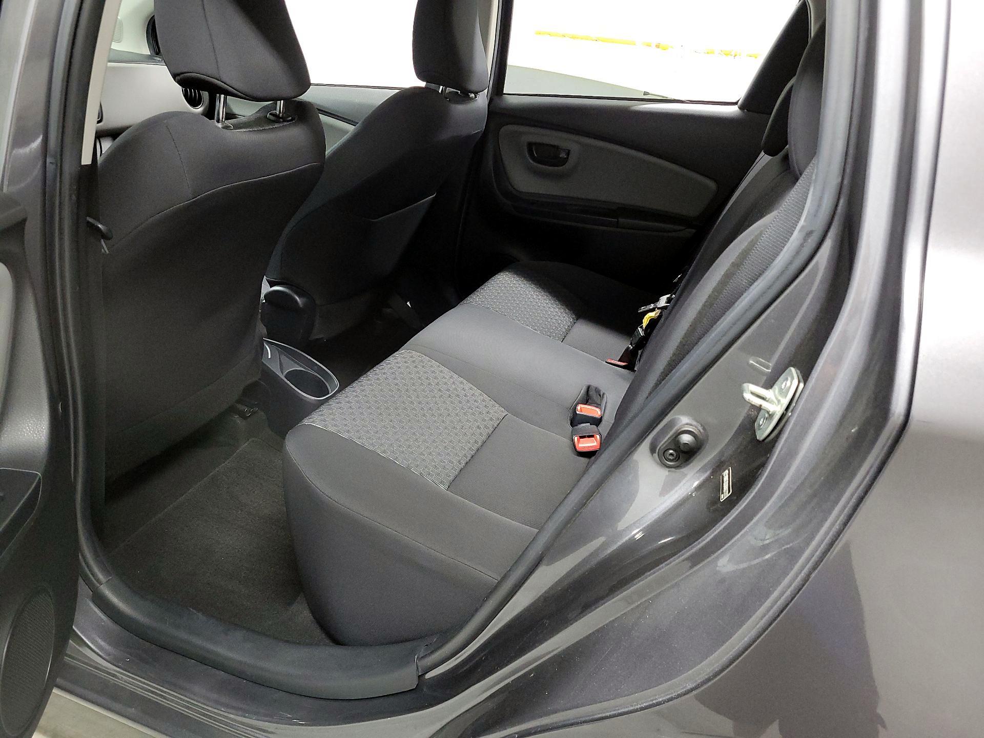 Thumbnail: 2017 Toyota Yaris - 17