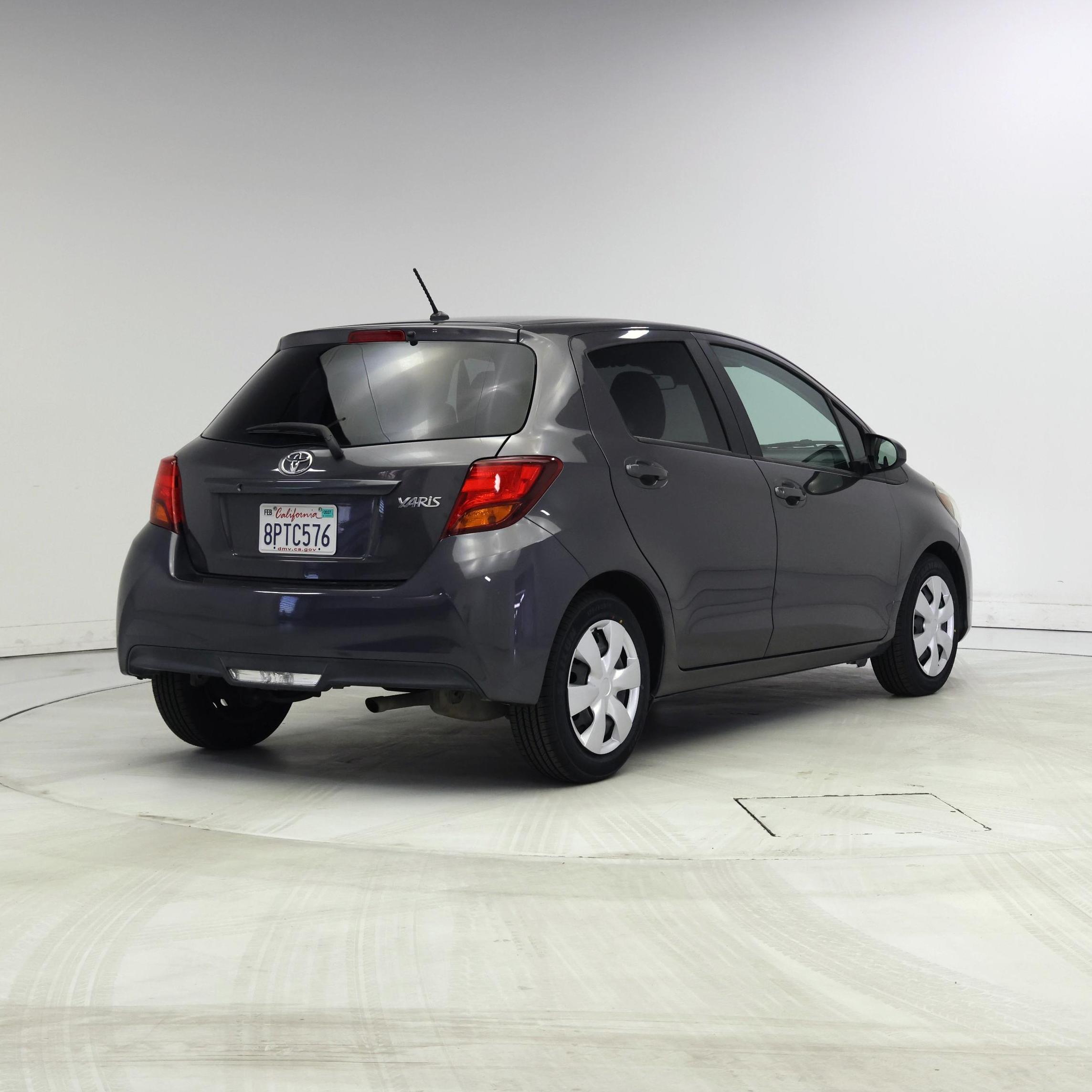 Thumbnail: 2017 Toyota Yaris - 8