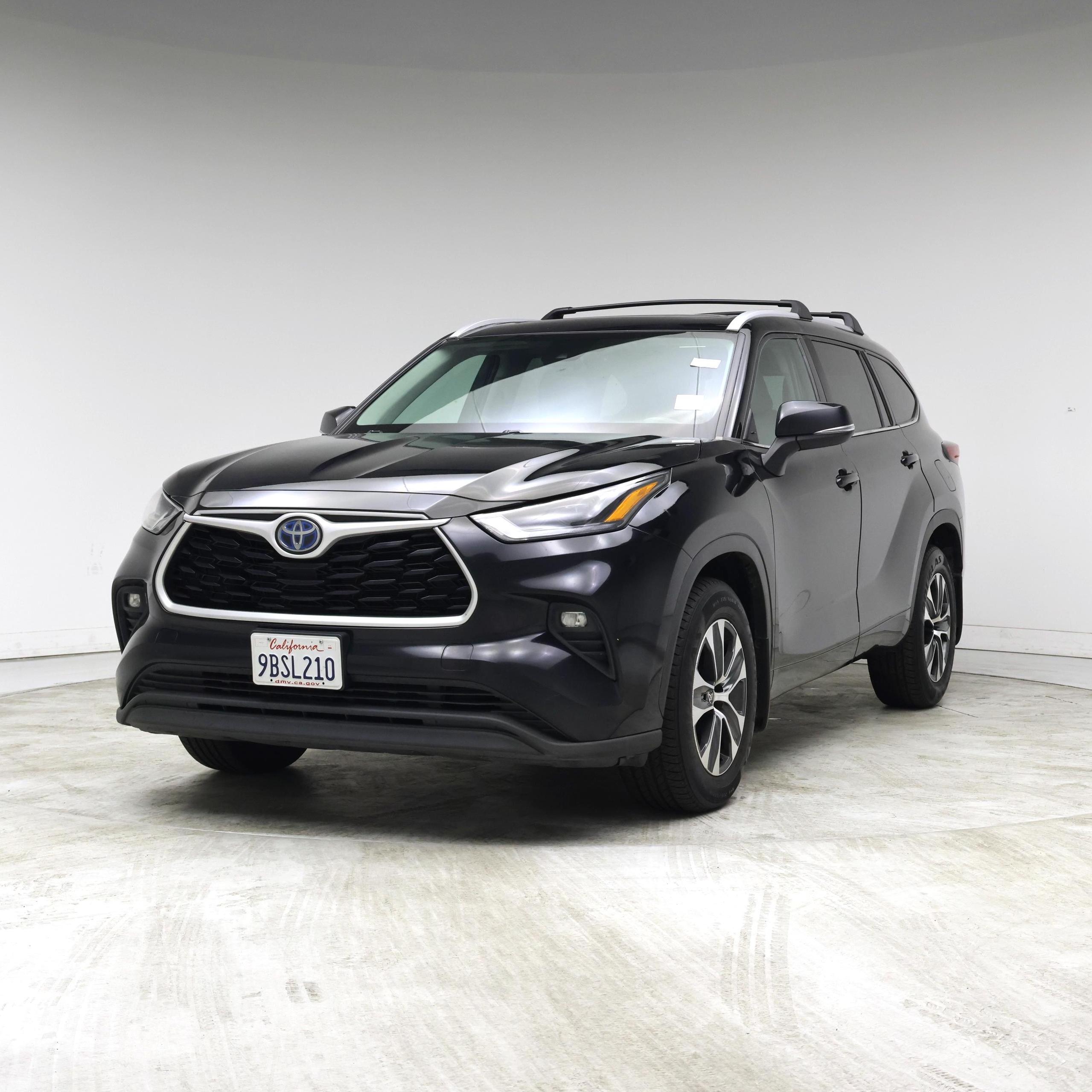 Thumbnail: 2022 Toyota Highlander - 4