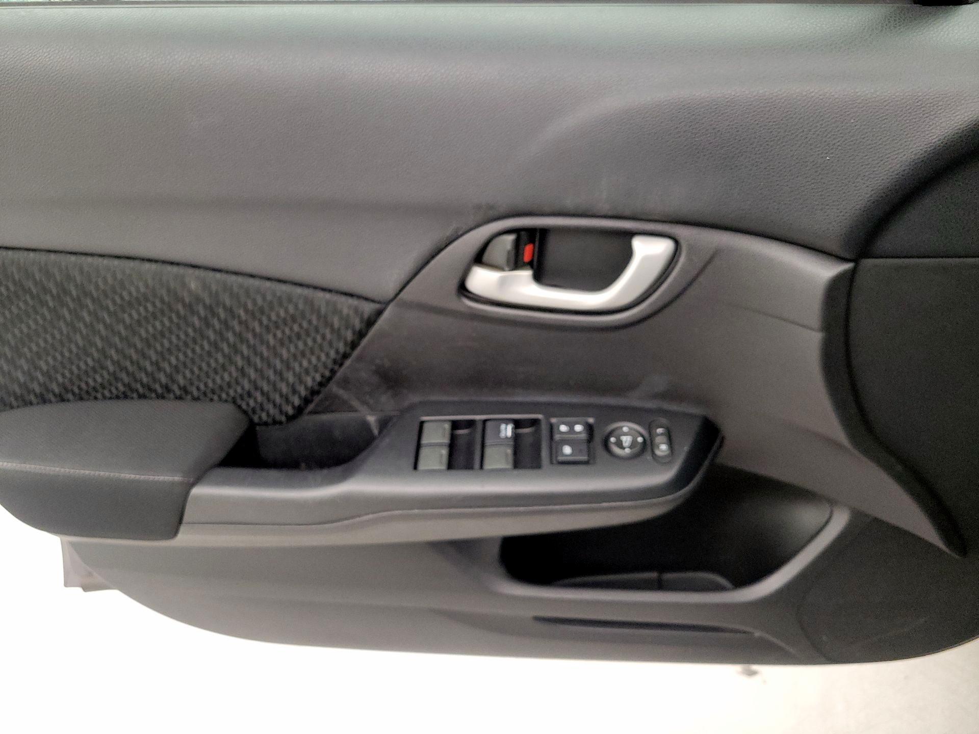 Thumbnail: 2015 Honda Civic - 12