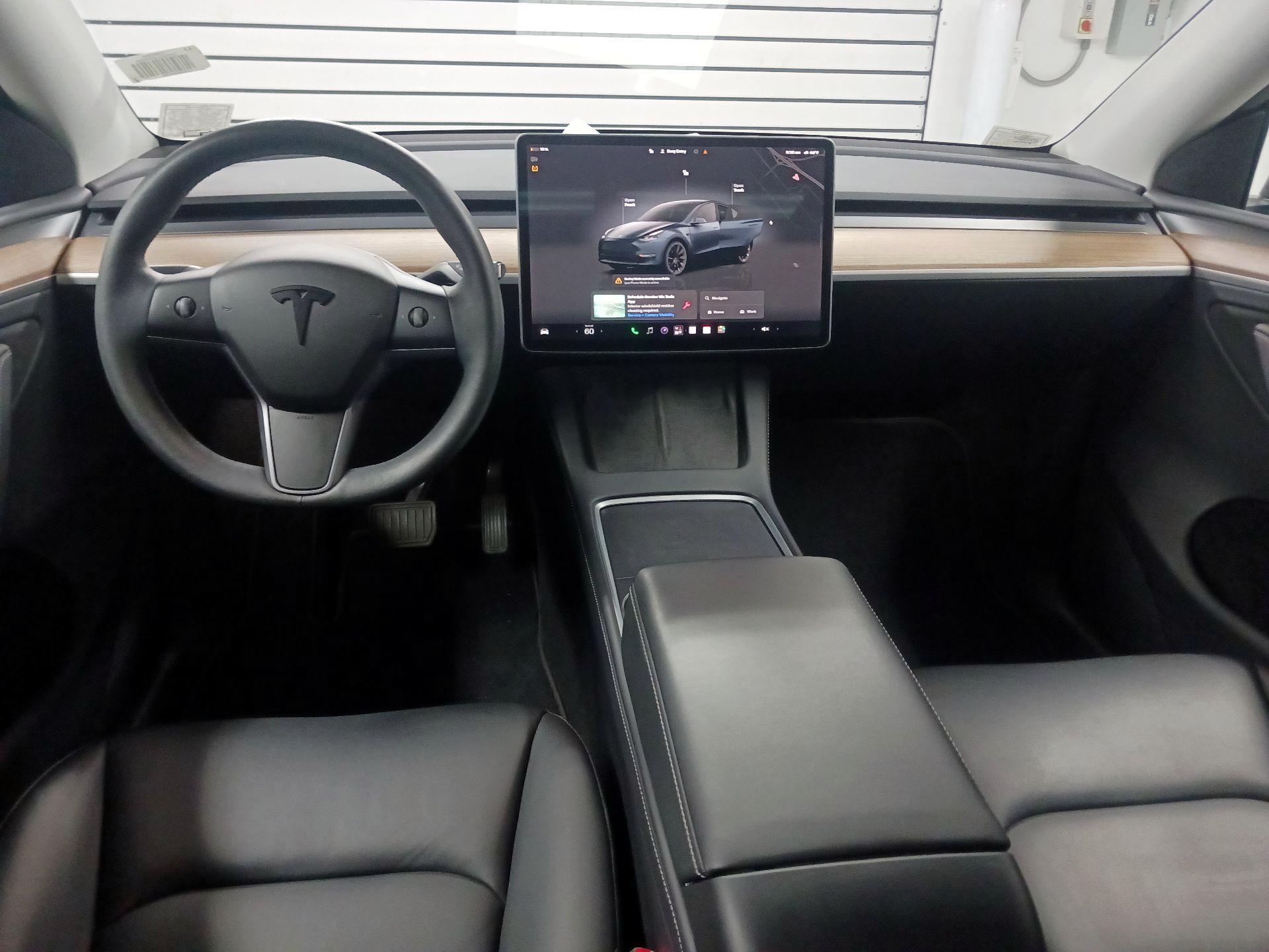 Thumbnail: 2024 Tesla Model Y - 8