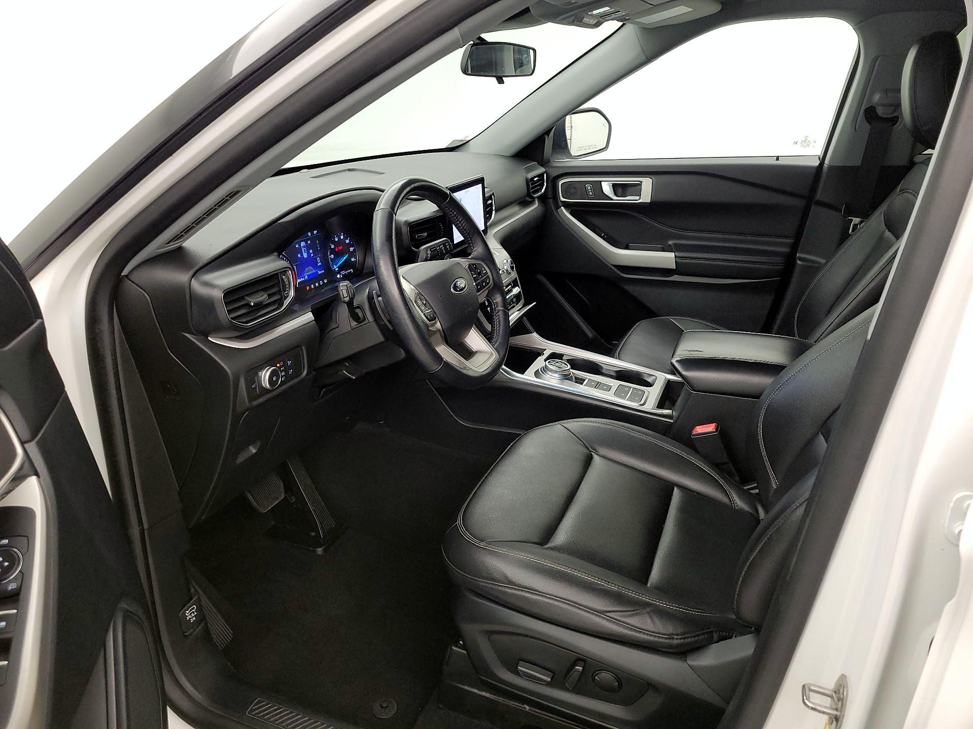 Thumbnail: 2020 Ford Explorer - 11
