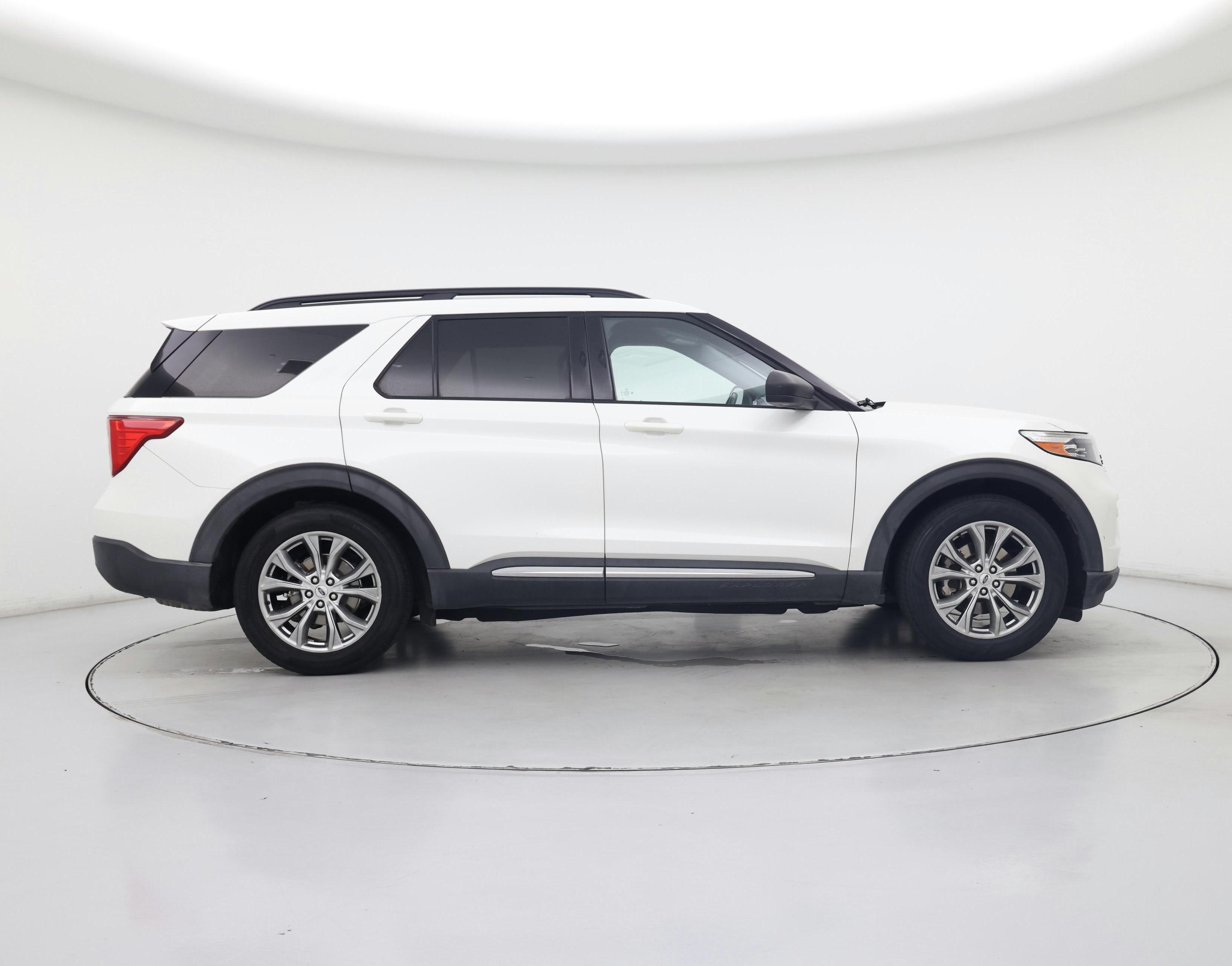 Thumbnail: 2020 Ford Explorer - 7