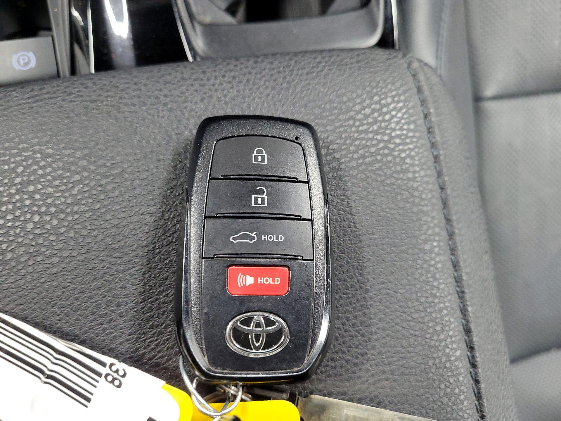 Thumbnail: 2025 Toyota Camry - 19