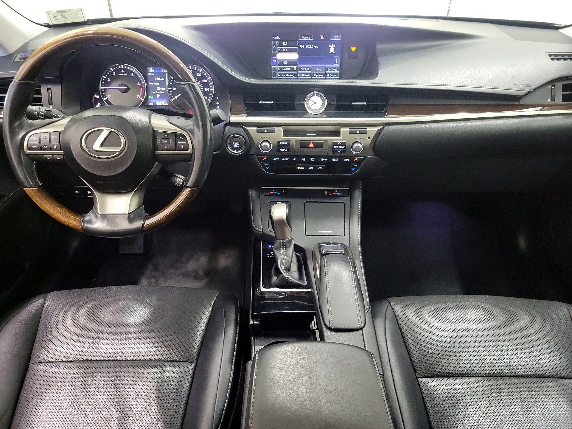Thumbnail: 2016 Lexus ES - 9